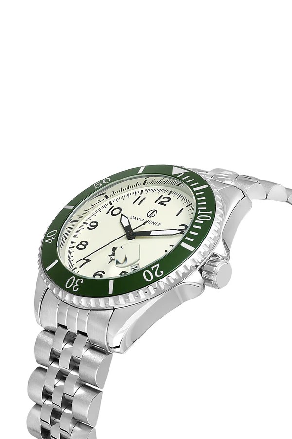 David Guner Cesur ve etkileyici 42 mm