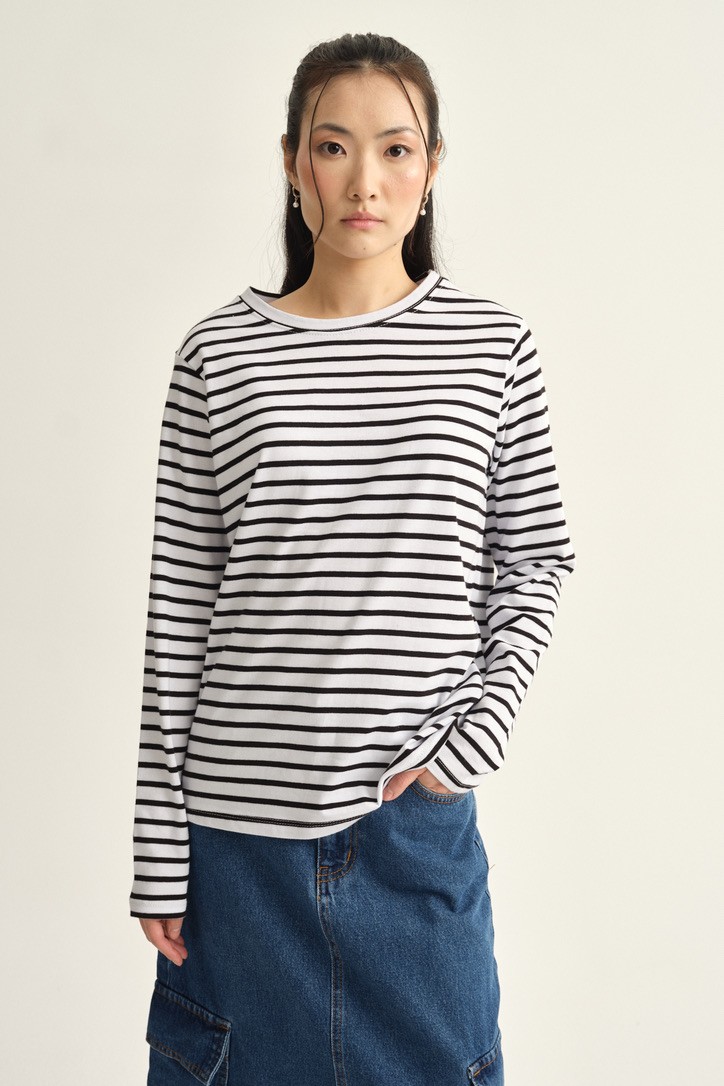 Long sleeve striped t-shirt