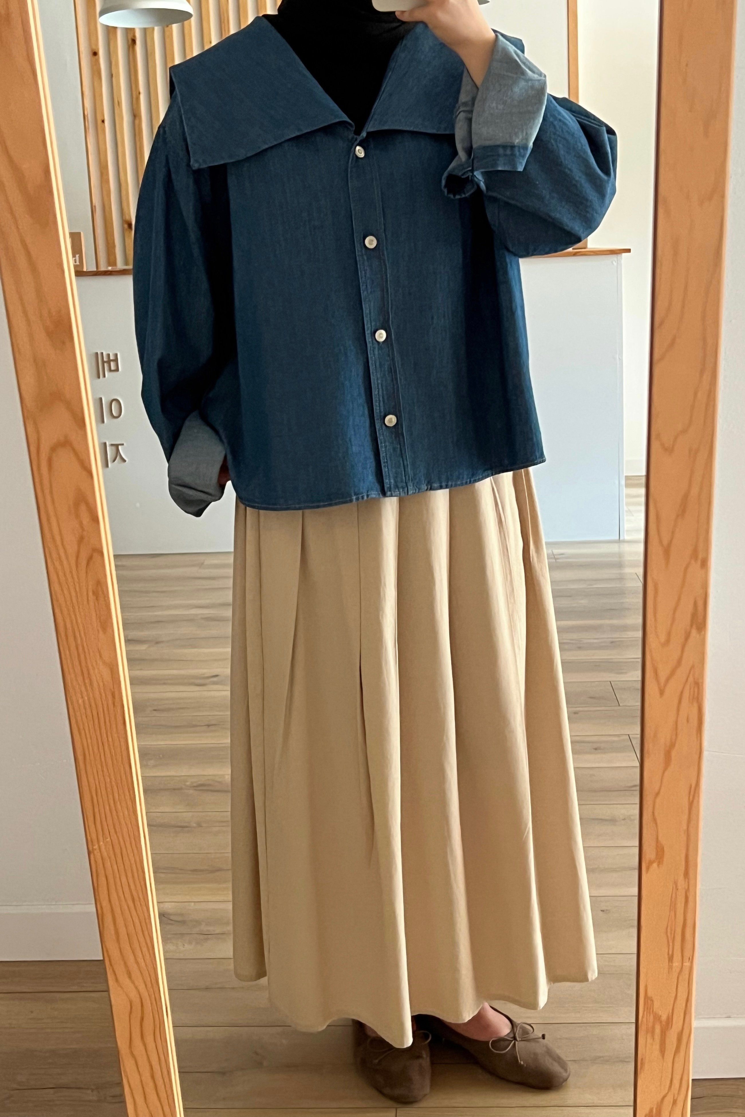 İnce denim gömlek