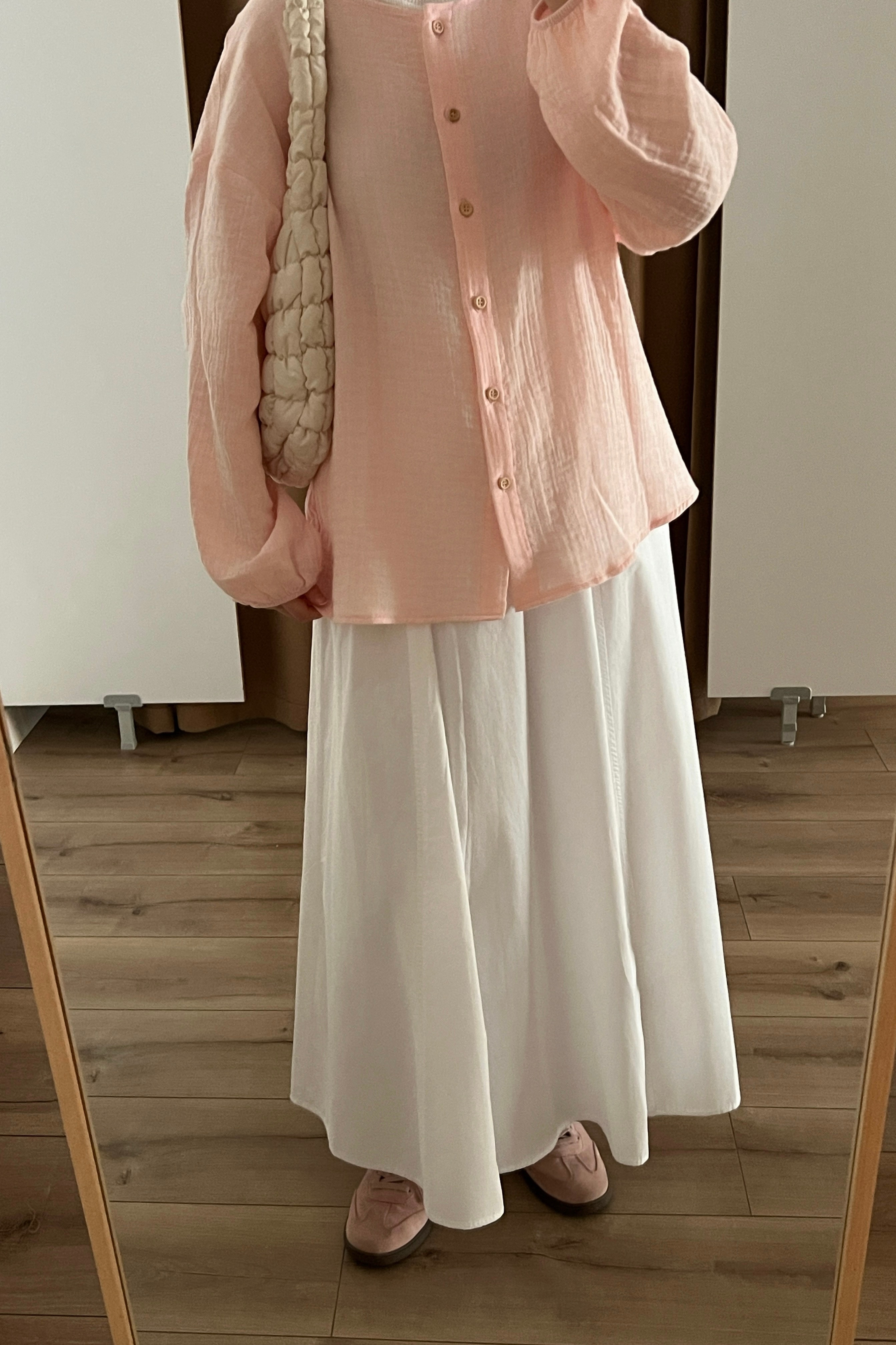 Ahşap düğmeli müslin gömlek  - pale pink