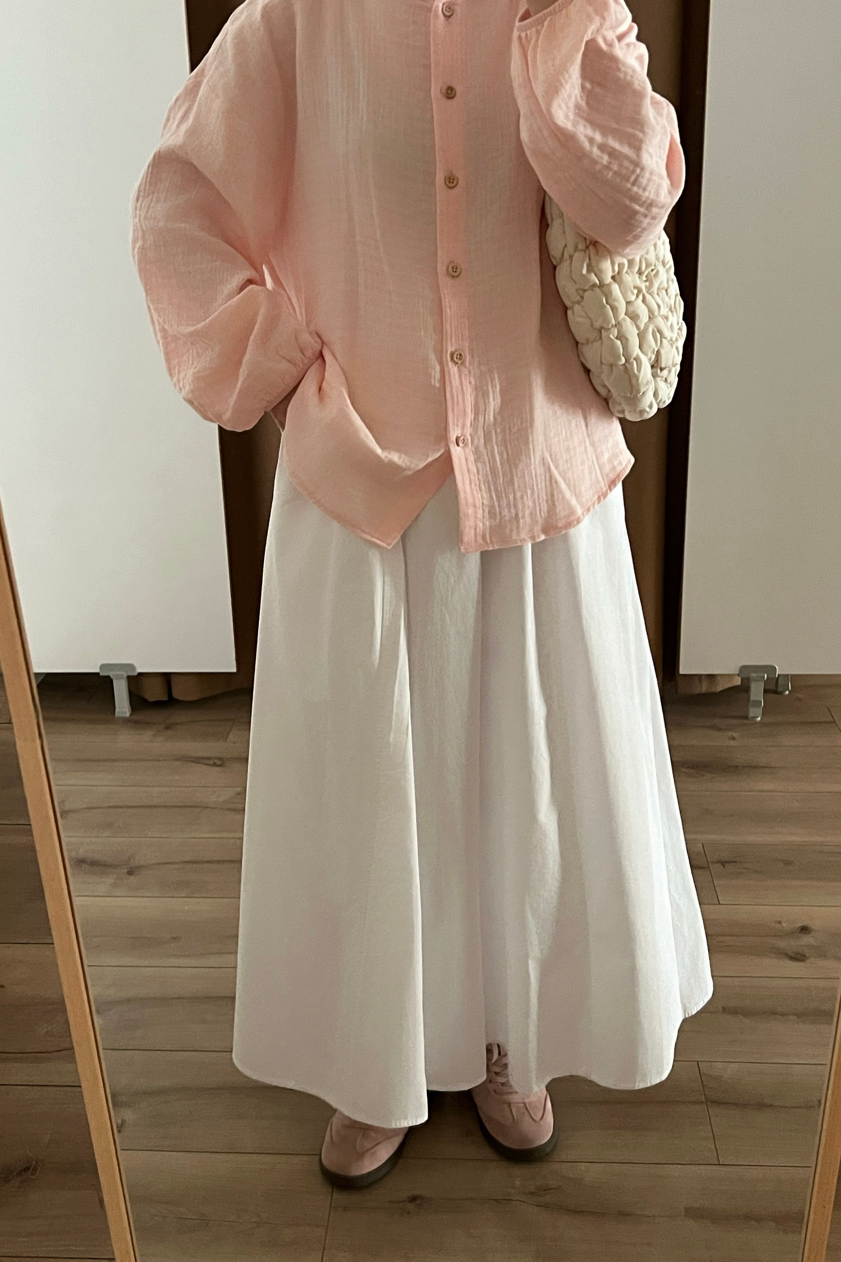 Ahşap düğmeli müslin gömlek  - pale pink