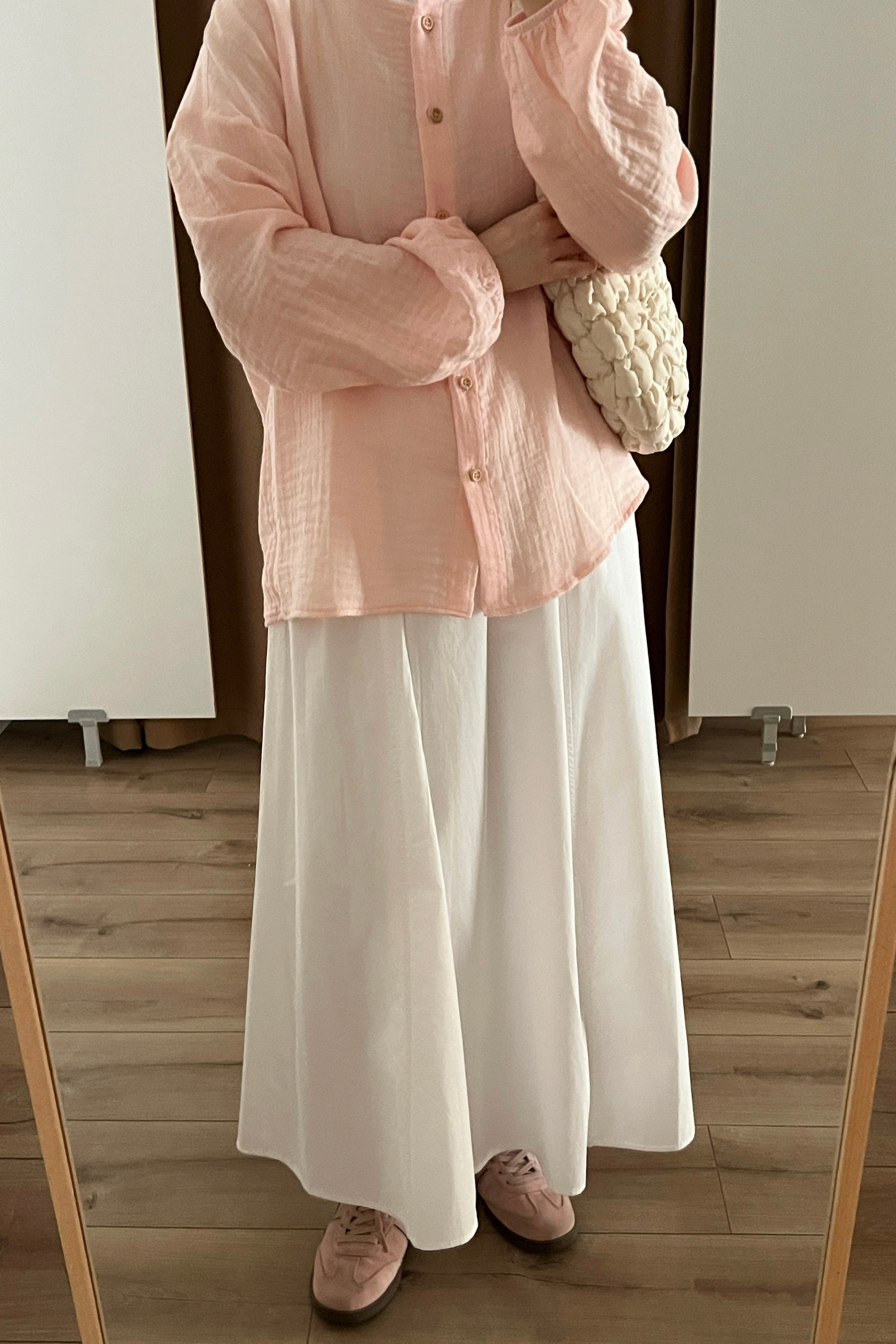 Ahşap düğmeli müslin gömlek  - pale pink