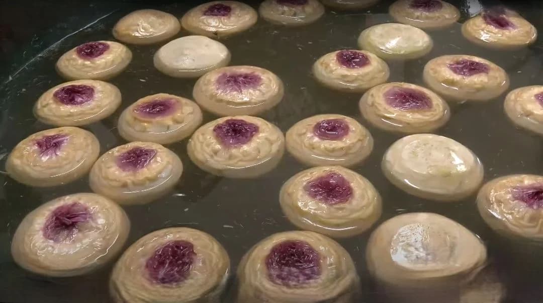 Temizlenmiş enginarların kararmayı önlemek için limonlu suda bekletilmesi