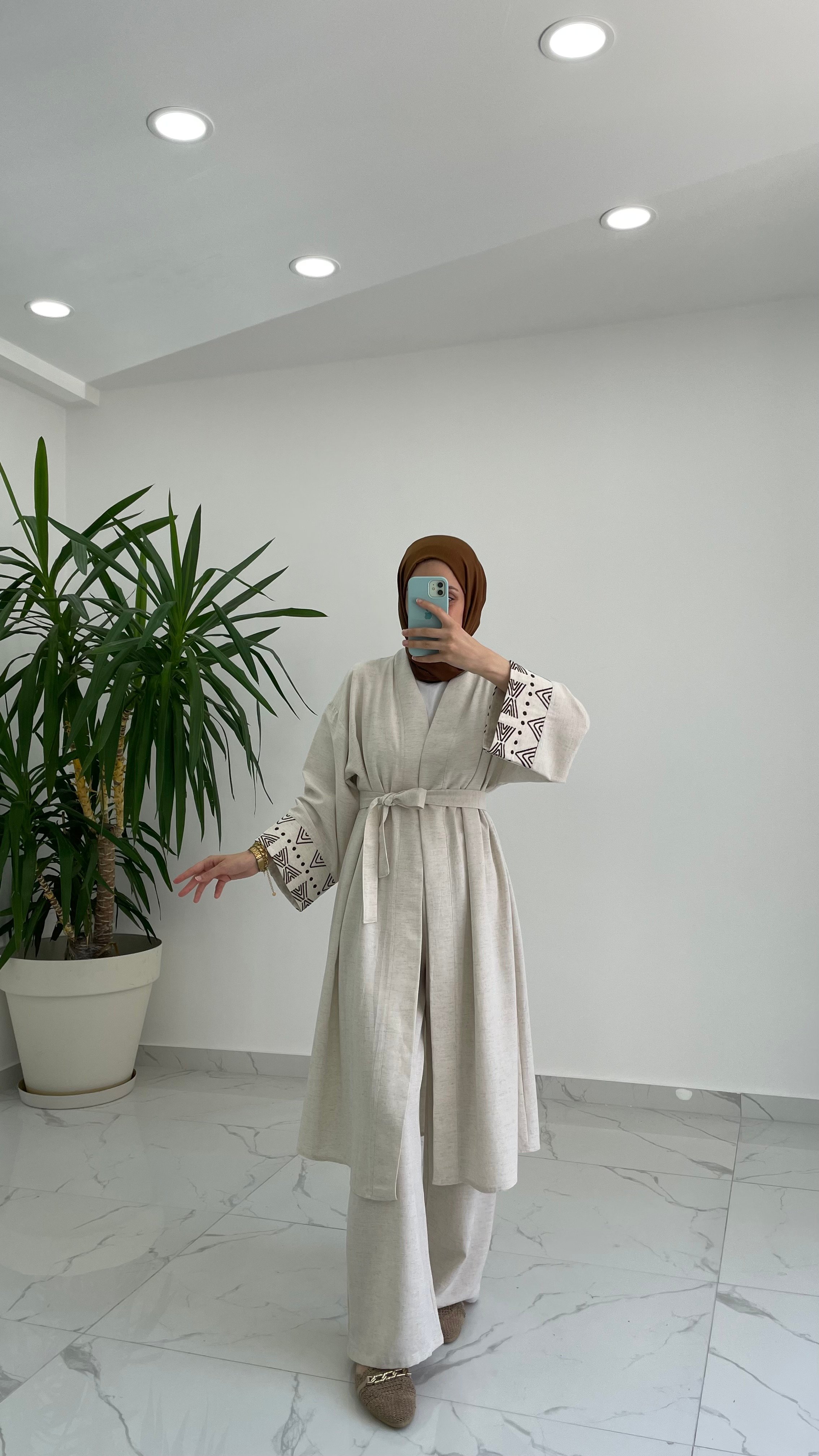 Diana Nakışlı Keten Takım