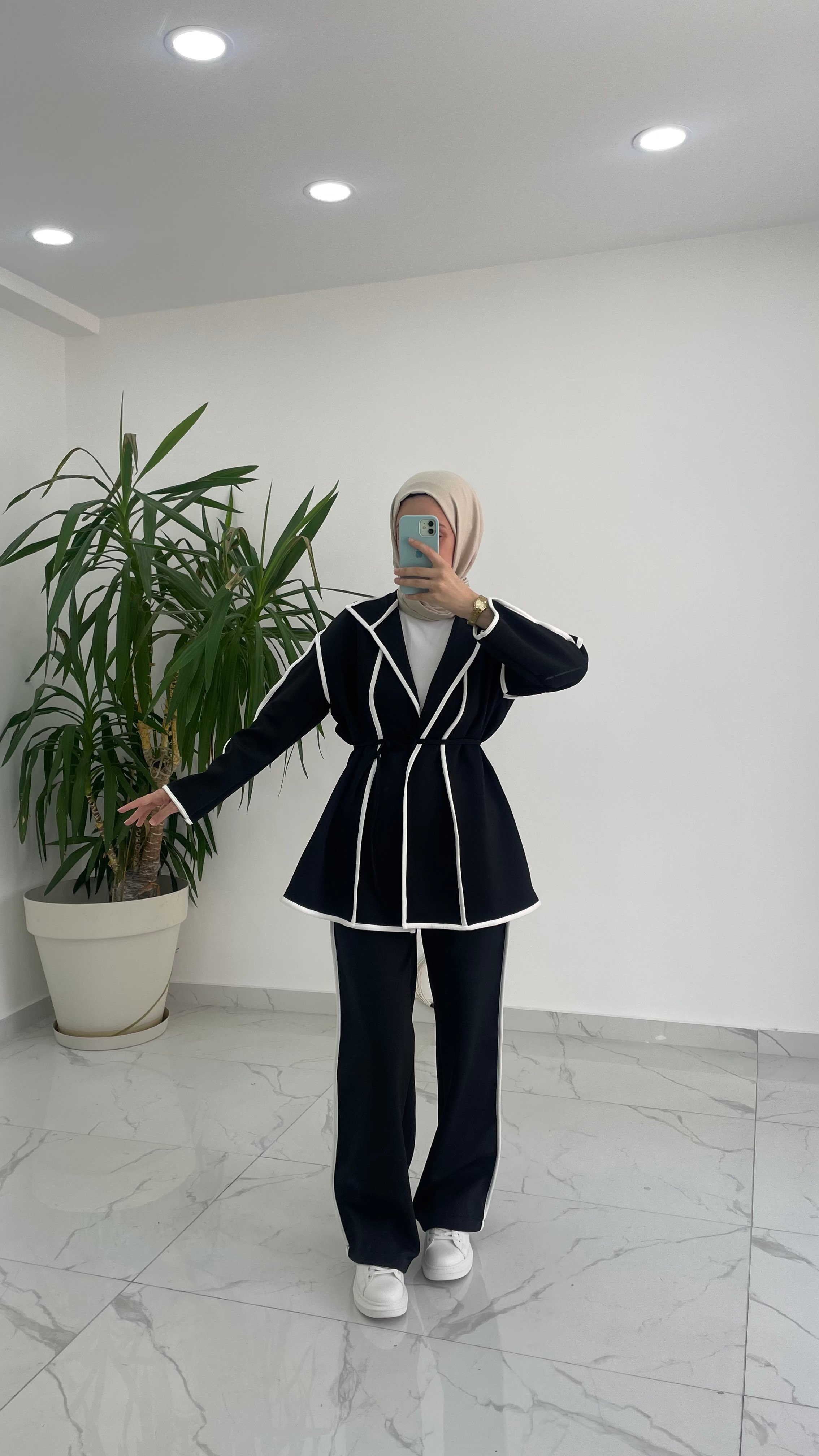 Josie Biyeli Scuba Takım 