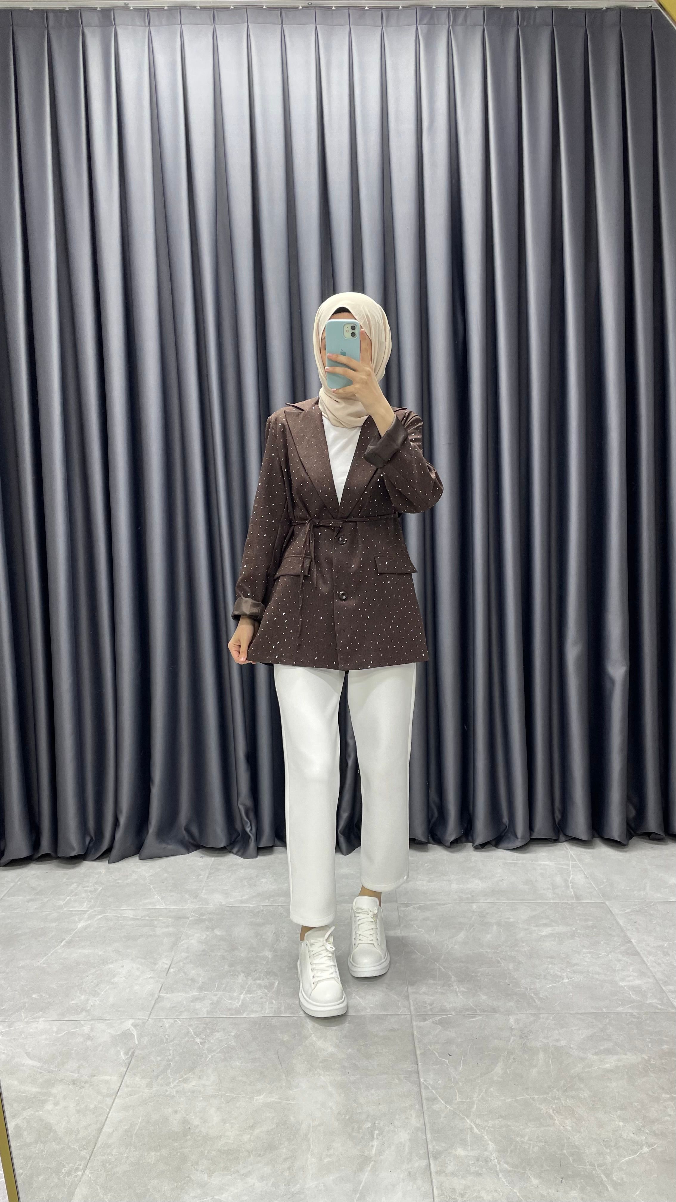 Taş Detaylı Kemerli Blazer Ceket - Kahverengi