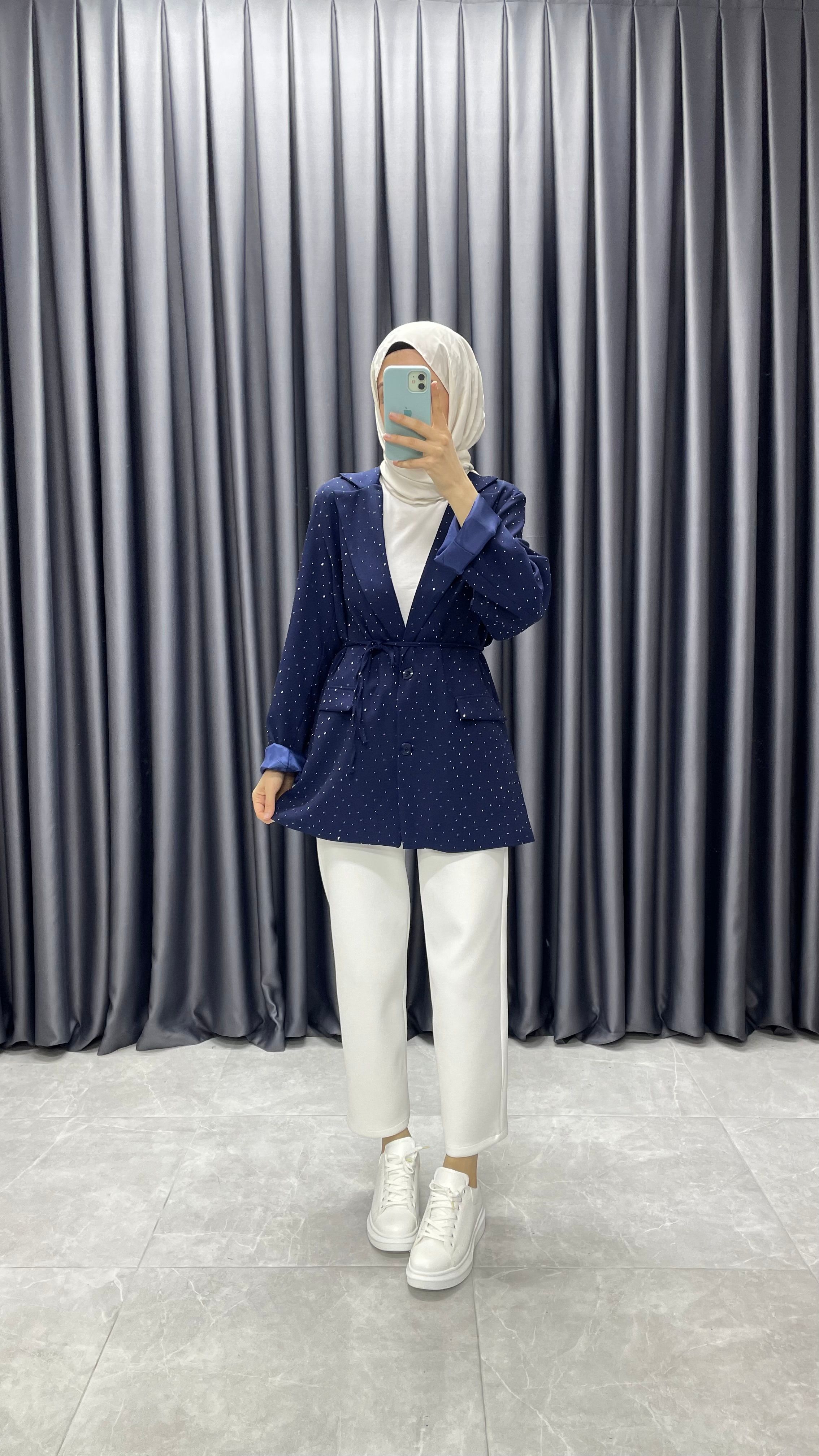 Taş Detaylı Kemerli Blazer Ceket - Lacivert