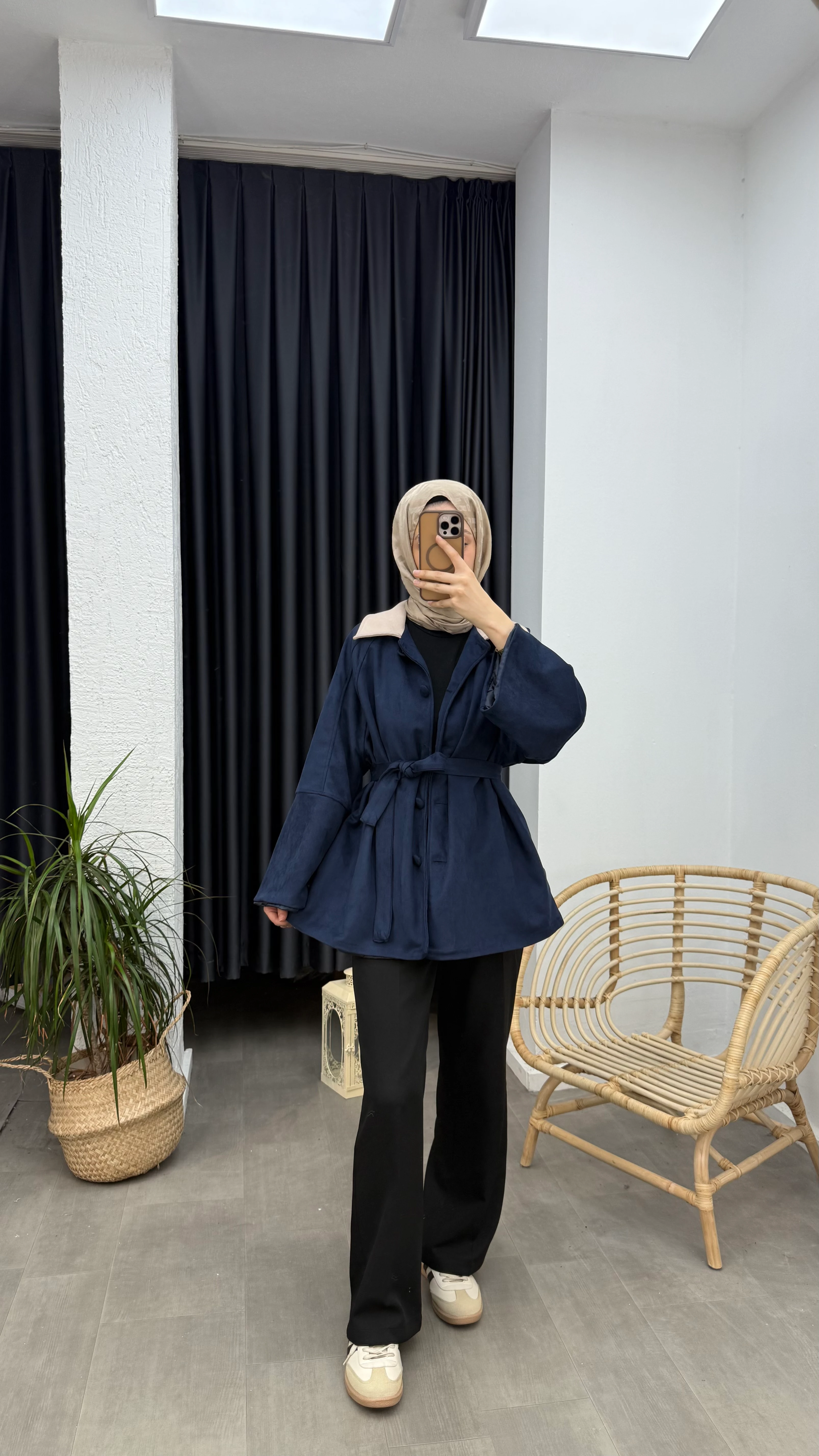 Sole Düğmeli Süet Ceket