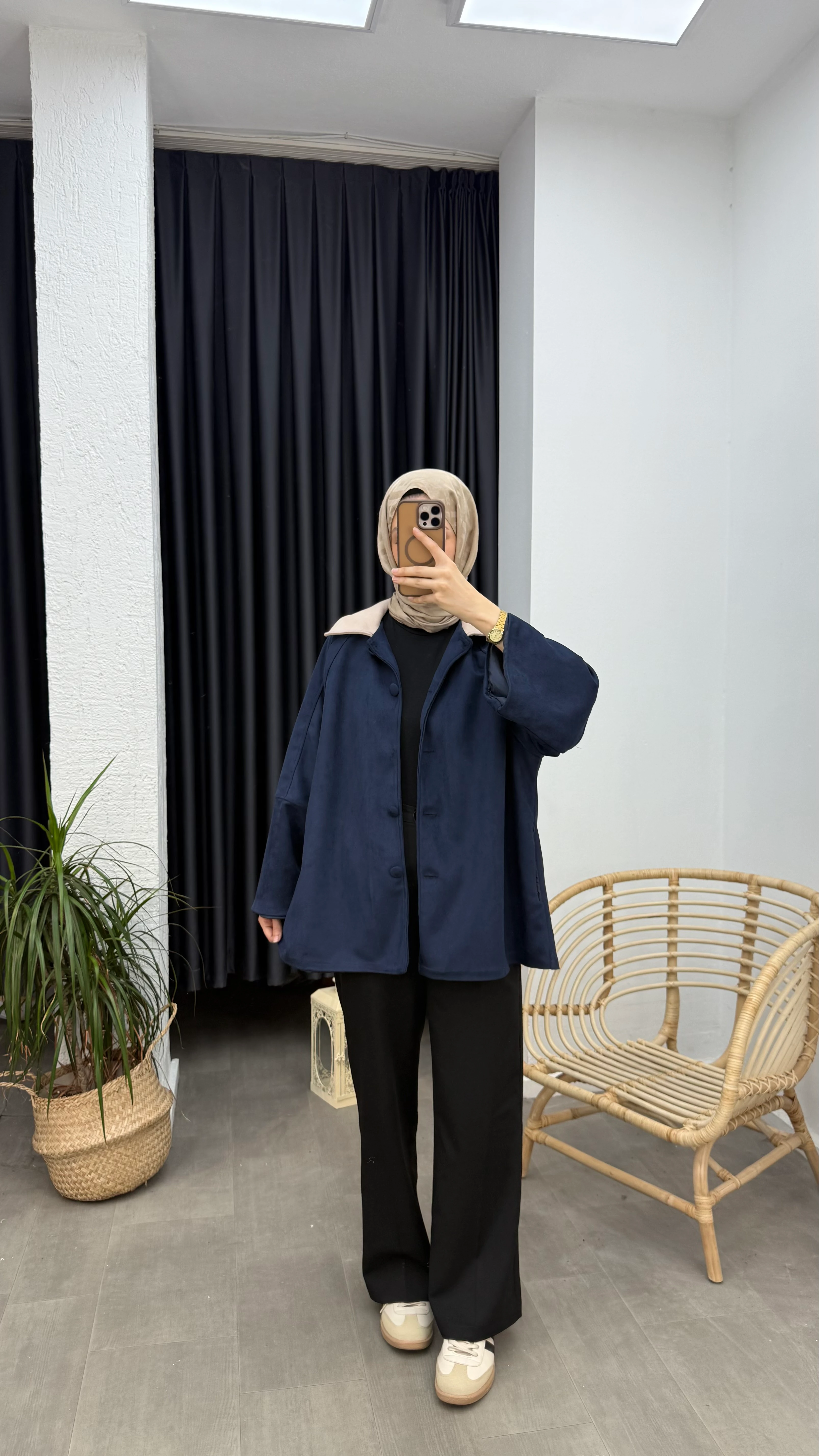 Sole Düğmeli Süet Ceket