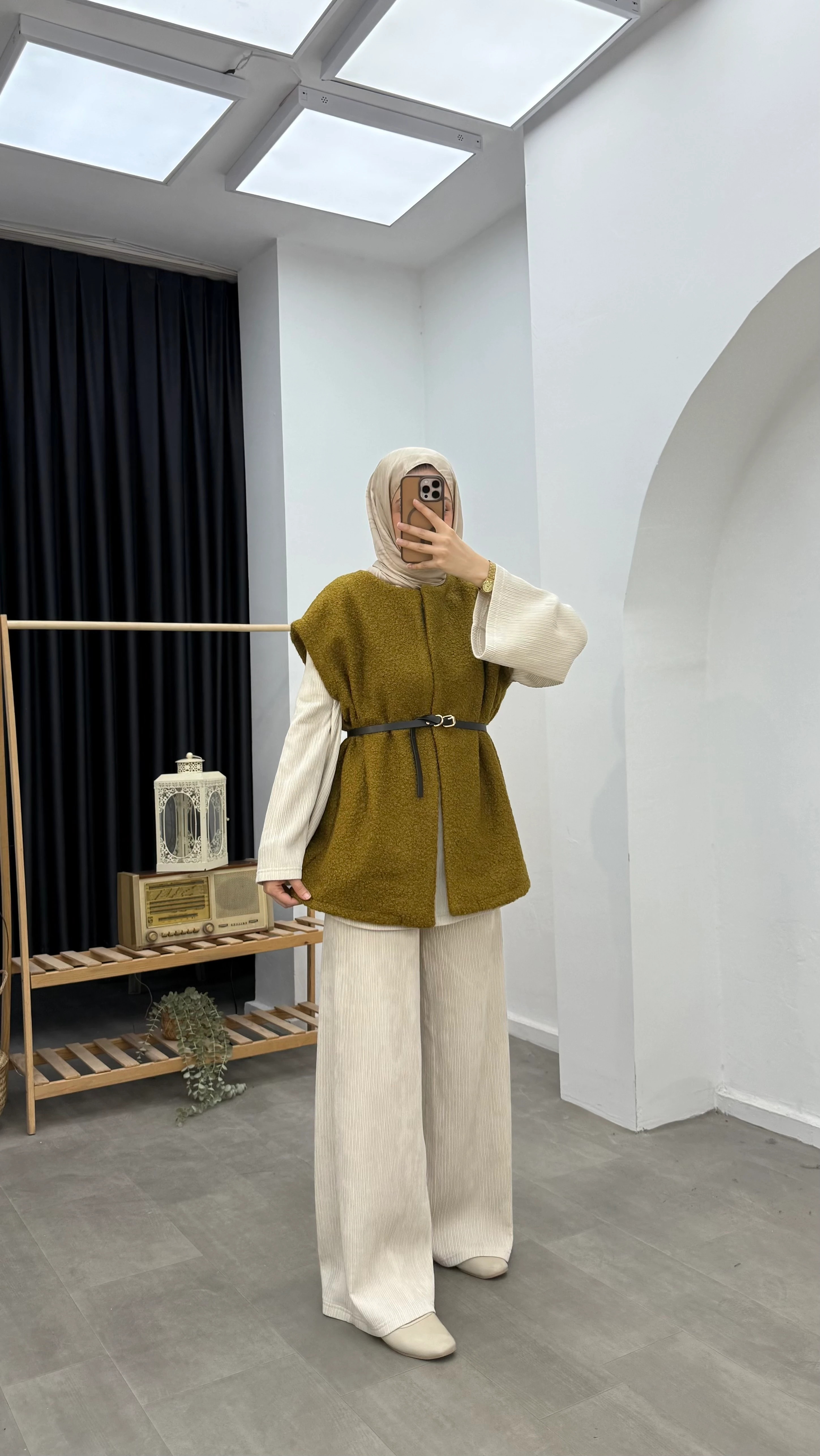 Orkide Deri Kemerli Yelek - Yağ Yeşili