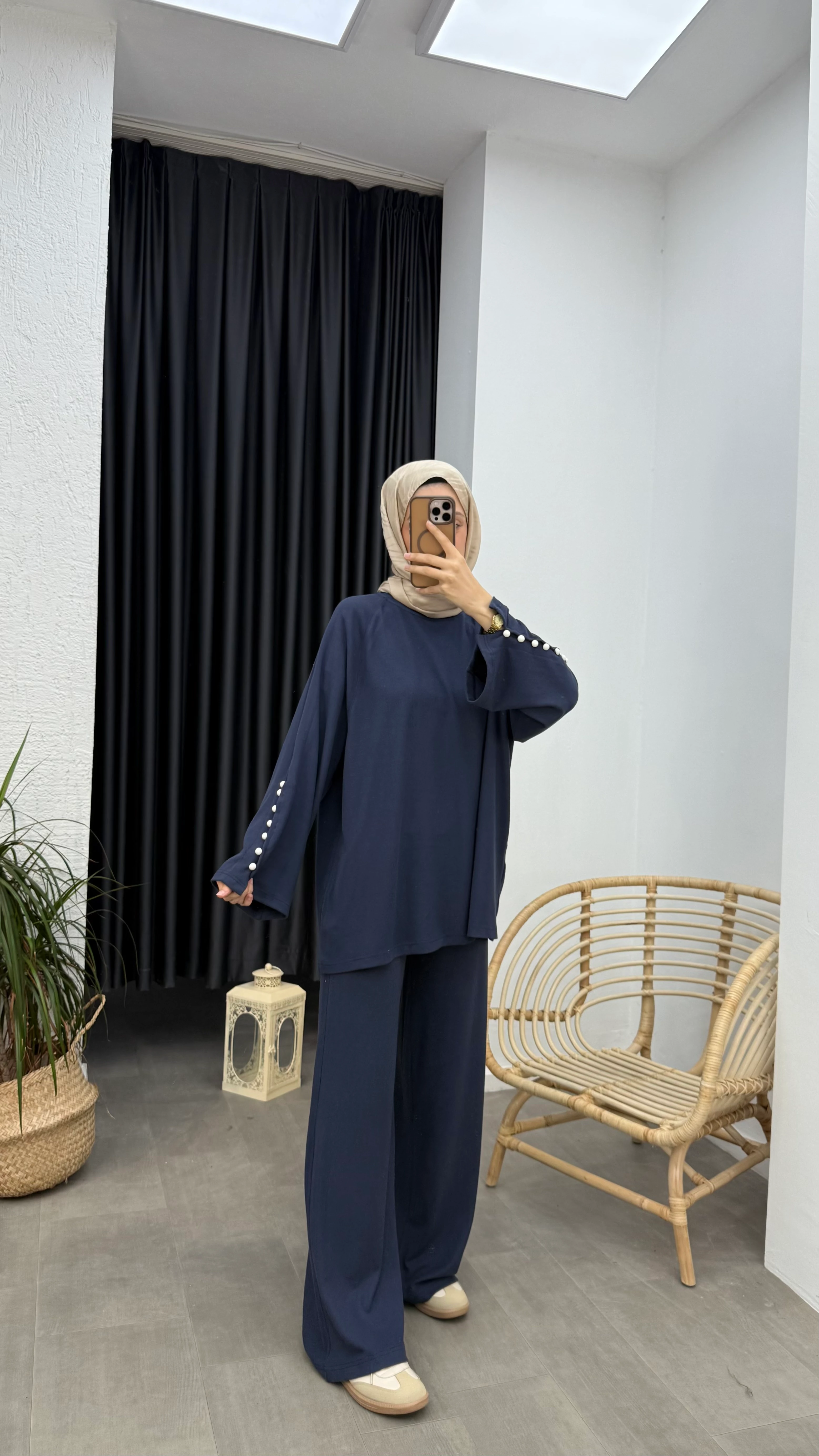 Lumina Kolları Düğmeli Takım