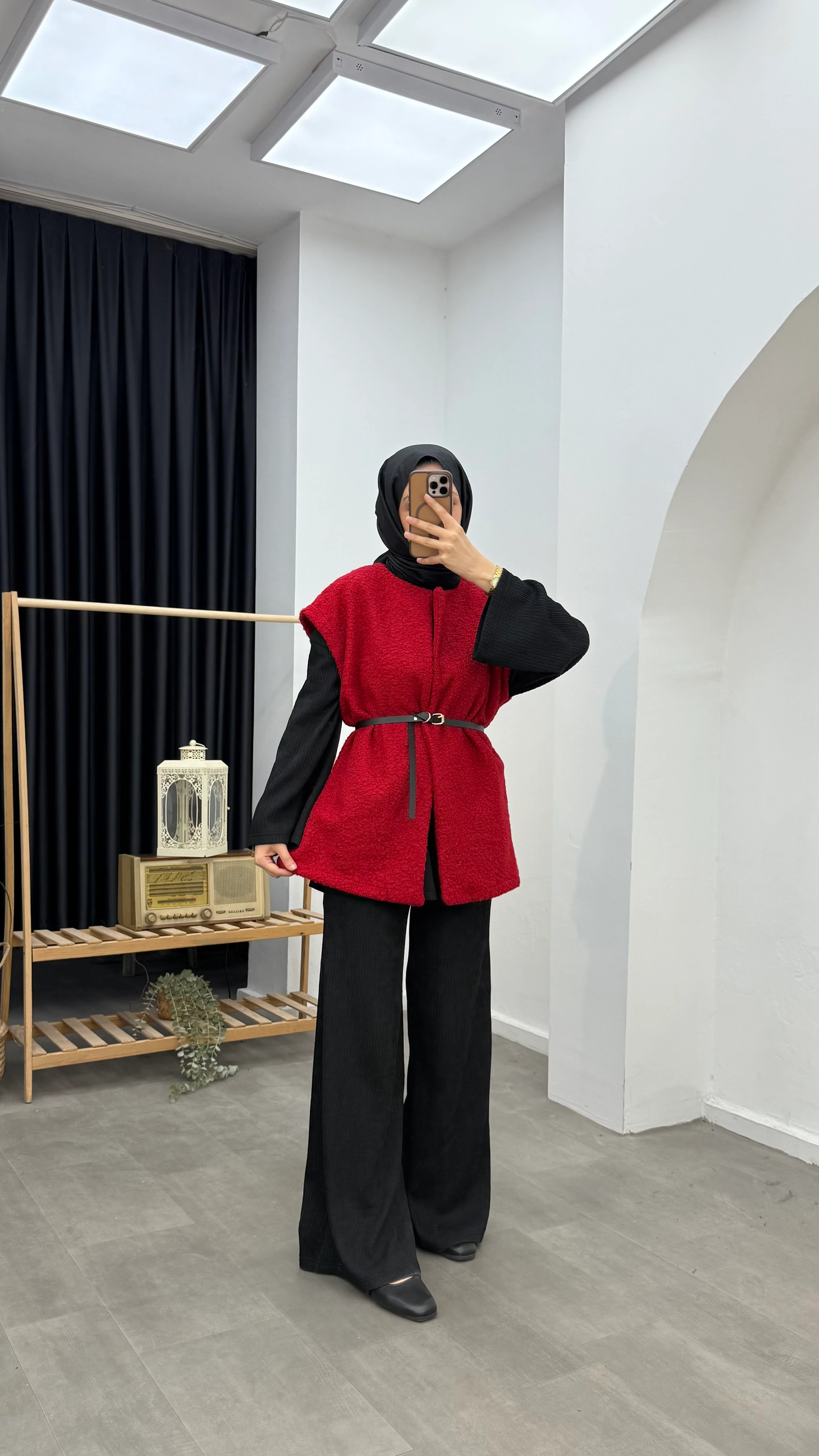 Orkide Deri Kemerli Yelek - Kırmızı