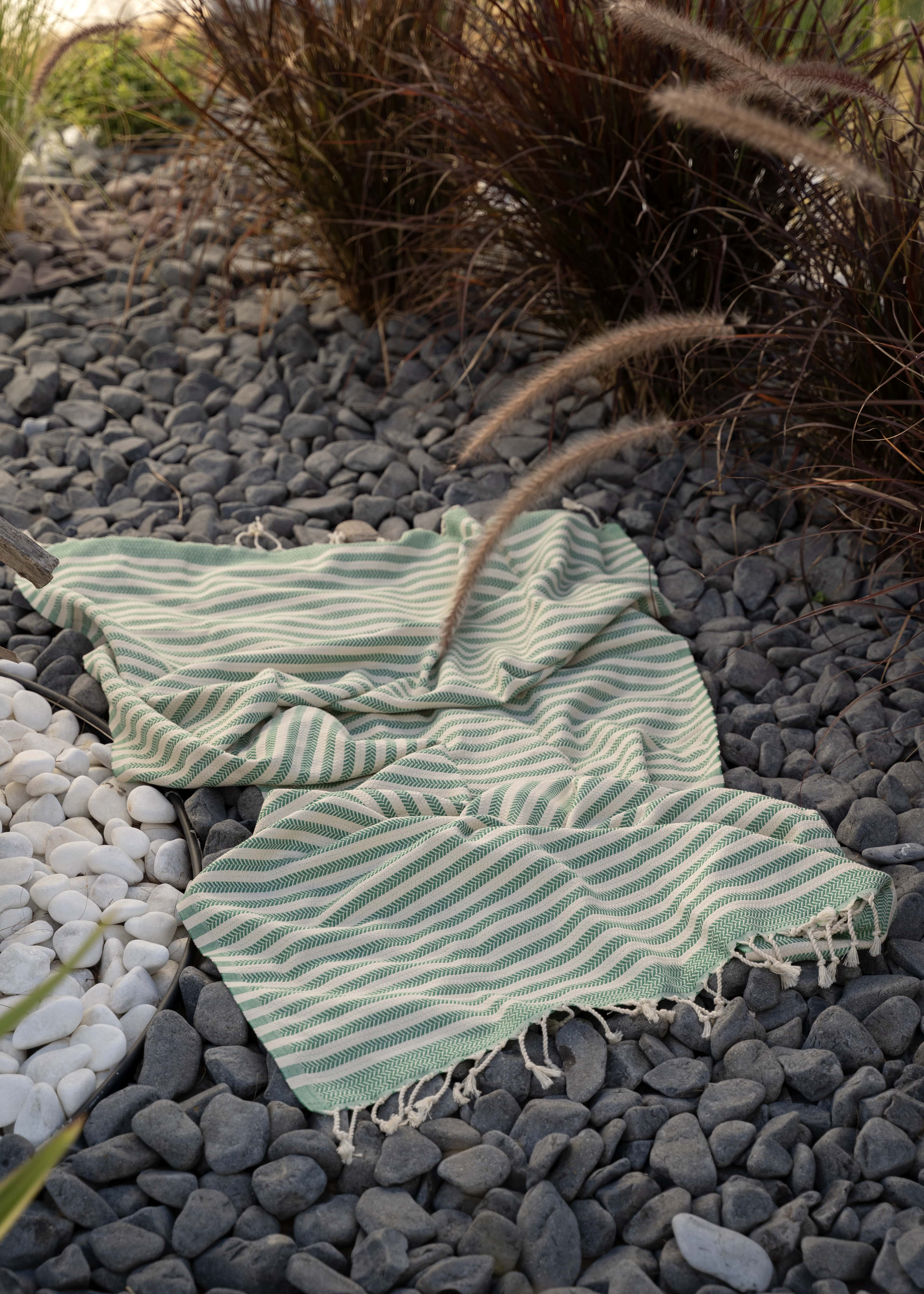 Buldan İşi Saç Örgü Desenli Benetton Renk Pamuk Peştemal – Plaj & Banyo Havlusu – 95×180 cm (Bena Koleksiyonu)