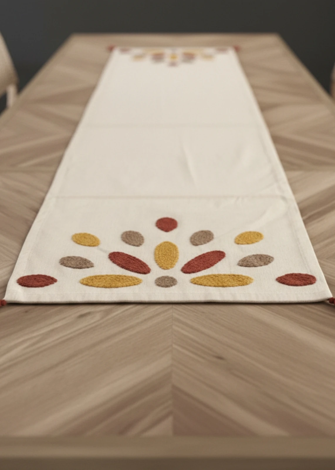 Punch Nakışlı Desenli Krem Masa Runnerı (40x130 cm)