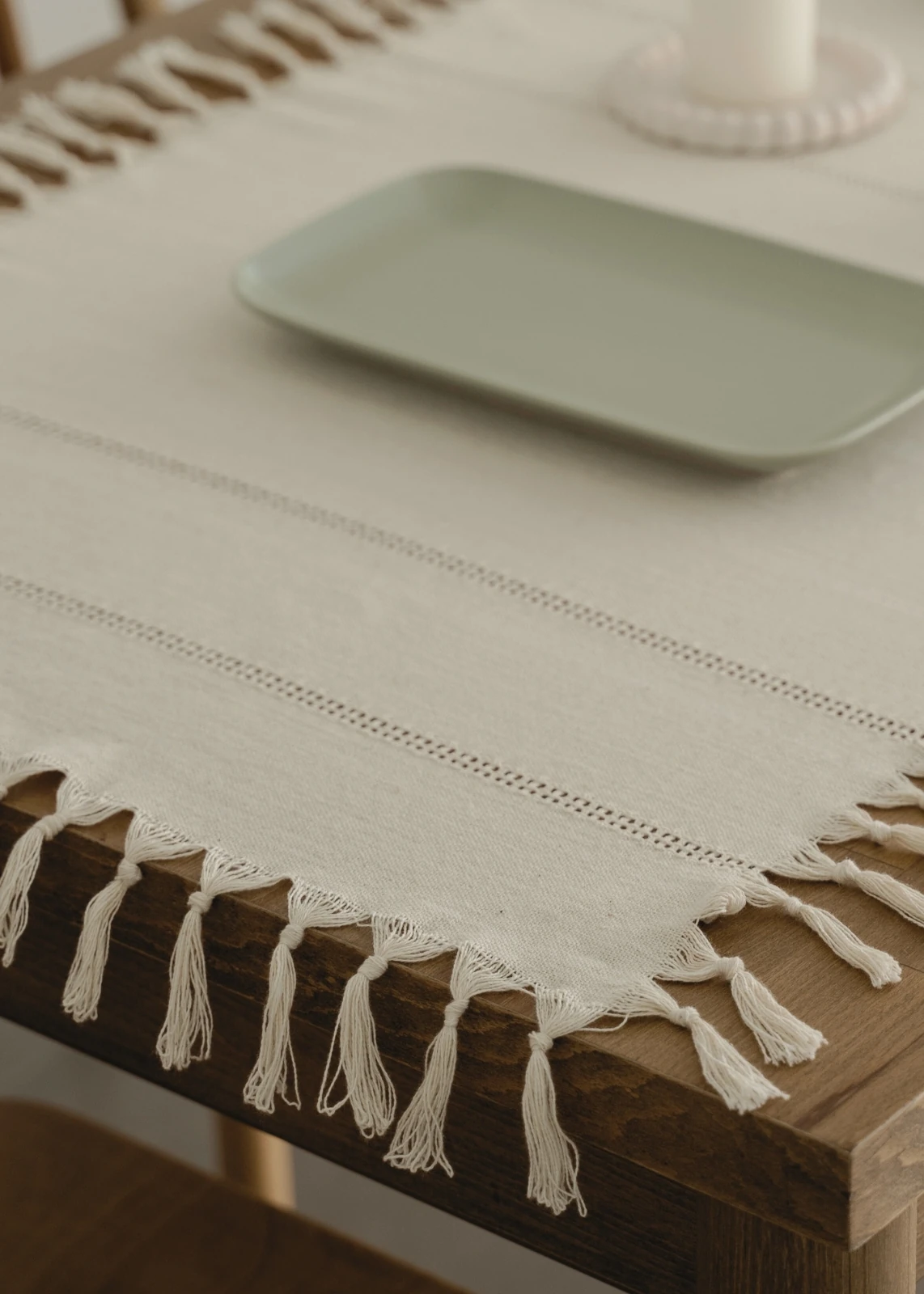 Bej Püsküllü Dokuma Masa Runnerı (55x135 cm)