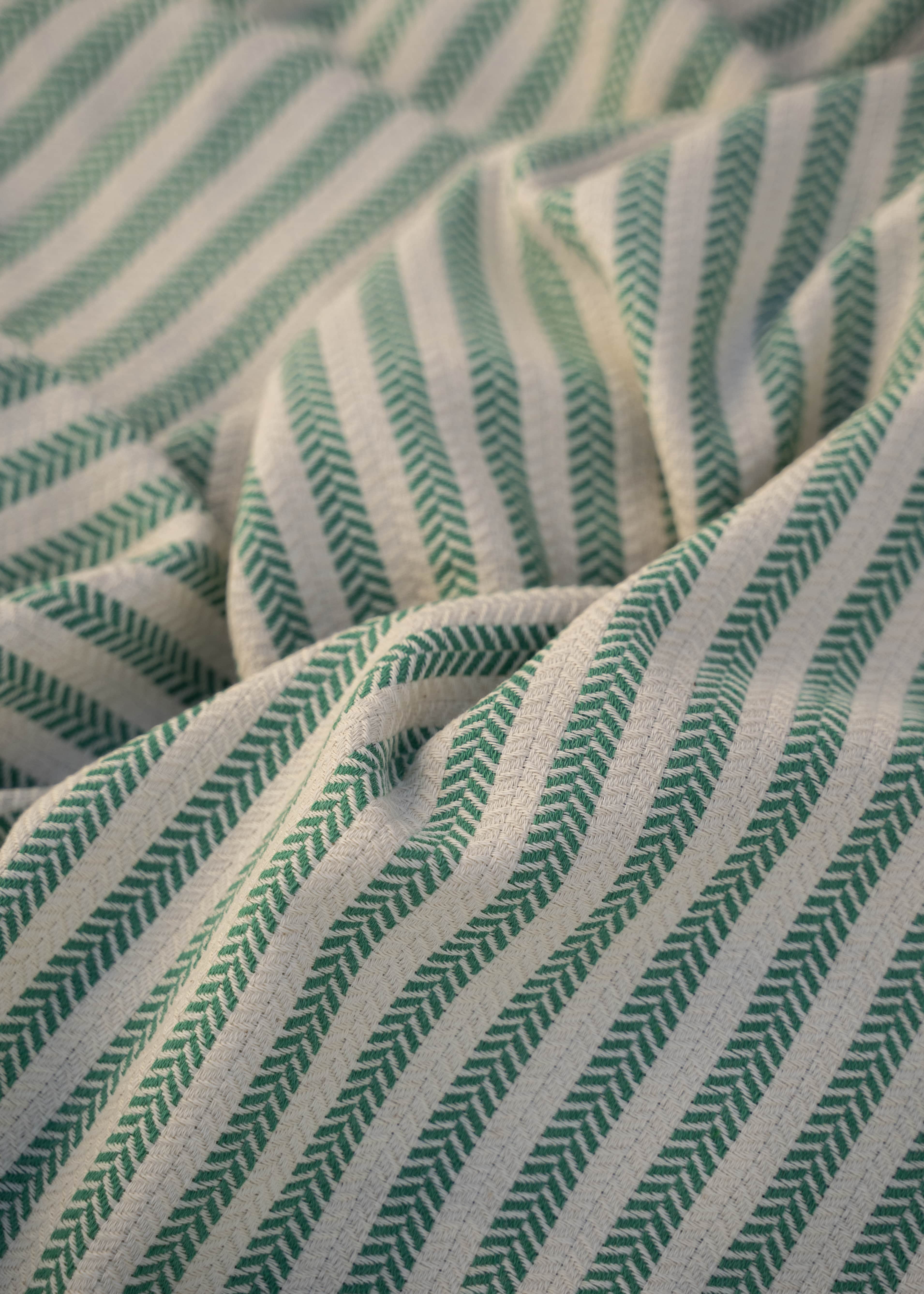 Buldan İşi Saç Örgü Desenli Benetton Renk Pamuk Peştemal – Plaj & Banyo Havlusu – 95×180 cm (Bena Koleksiyonu)