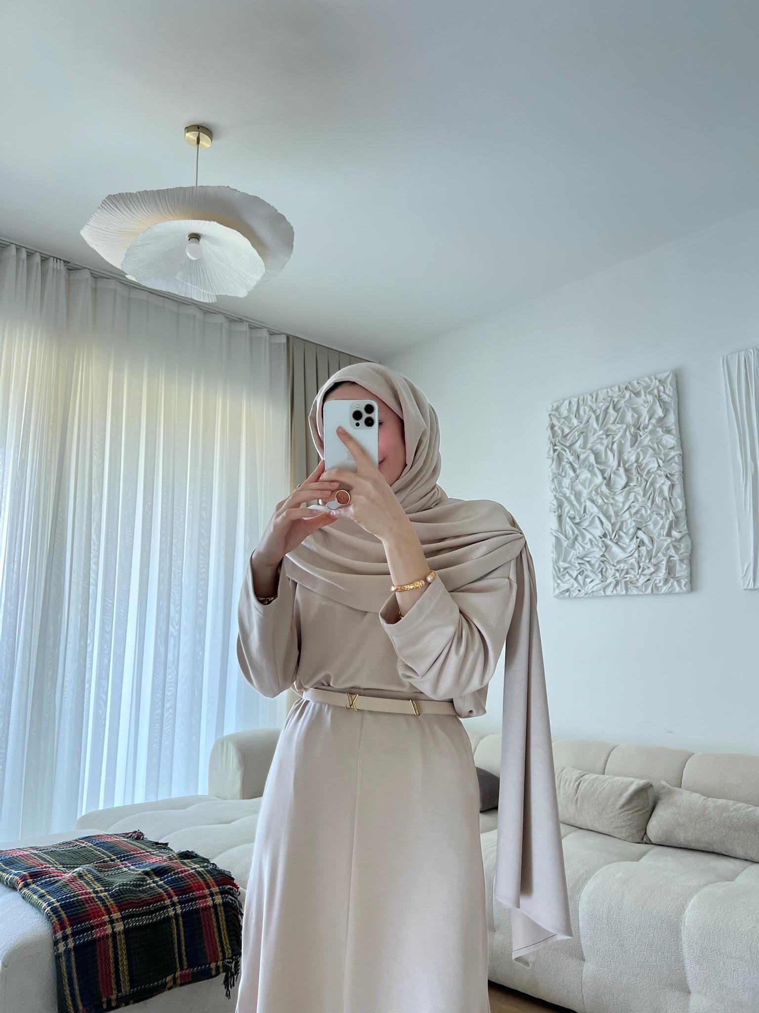 Lorena Şal Yaka Takım Taş 