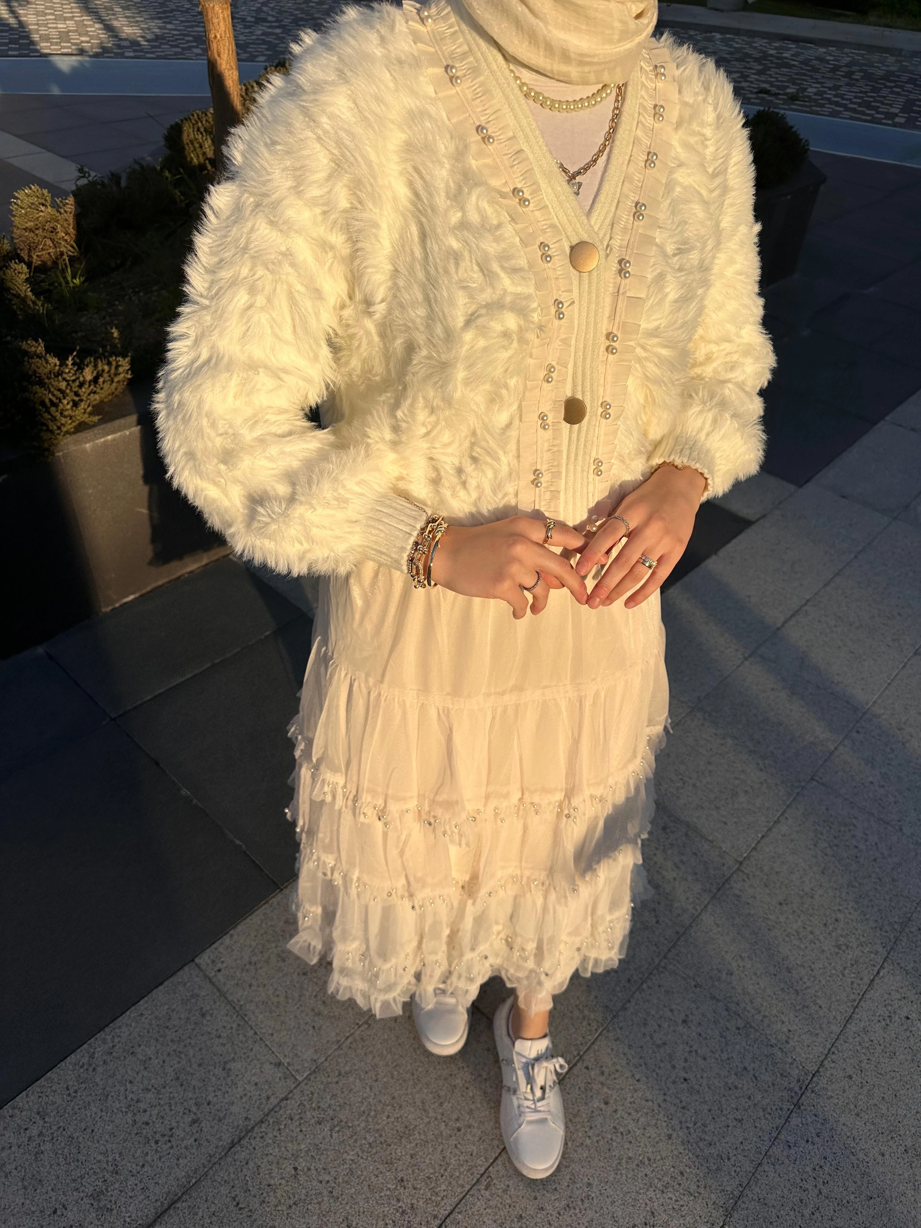 İnci Detaylı Angora Hırka 