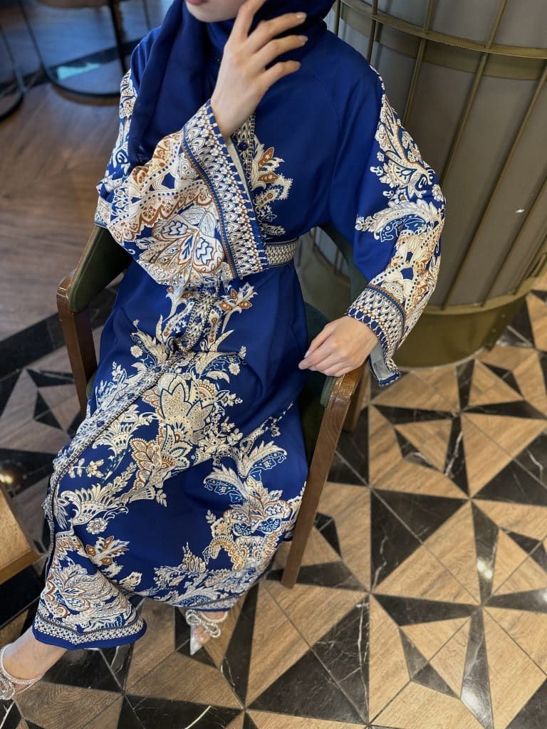 Farah Elbise Lacivert