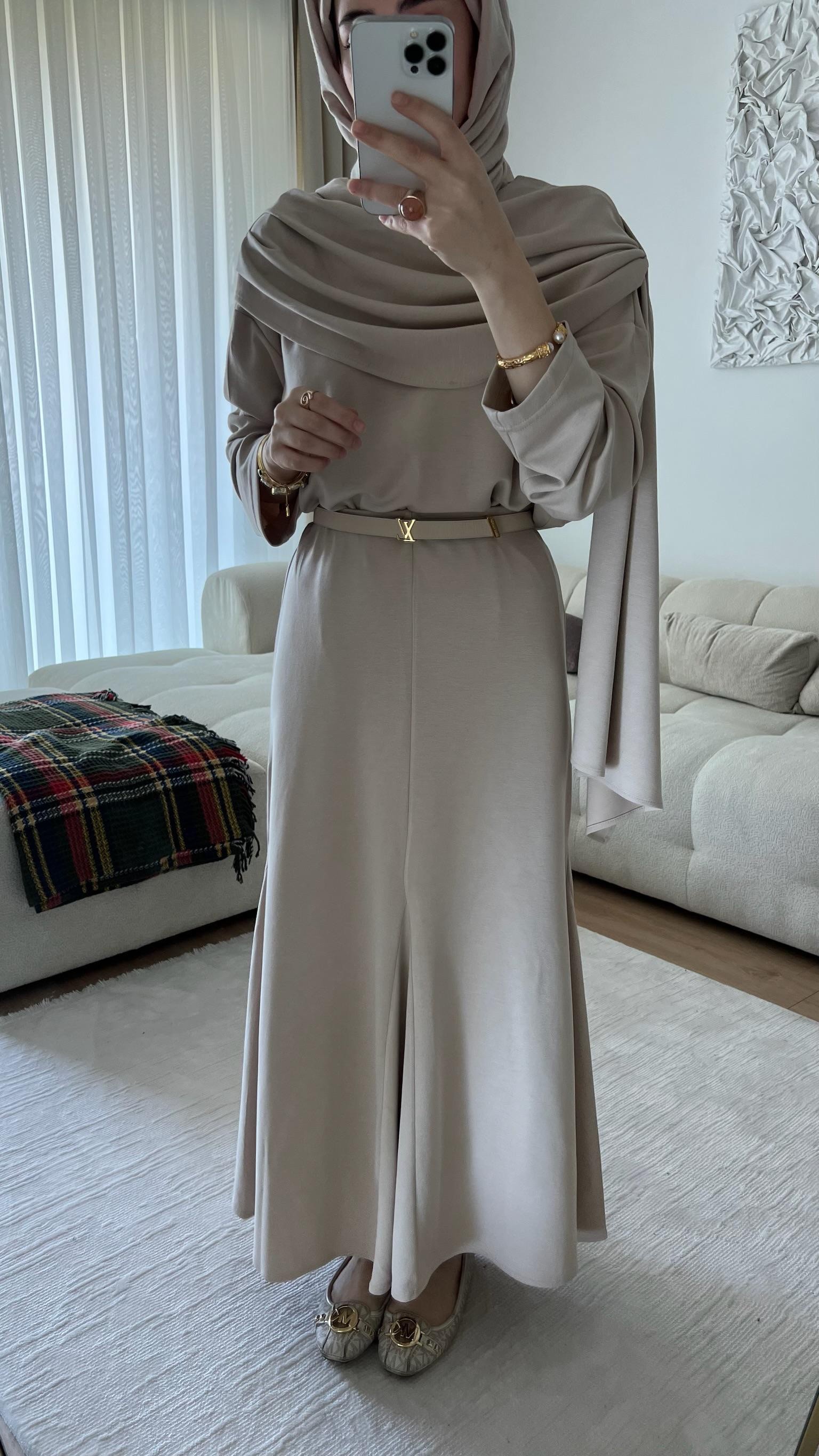 Lorena Şal Yaka Takım Taş 