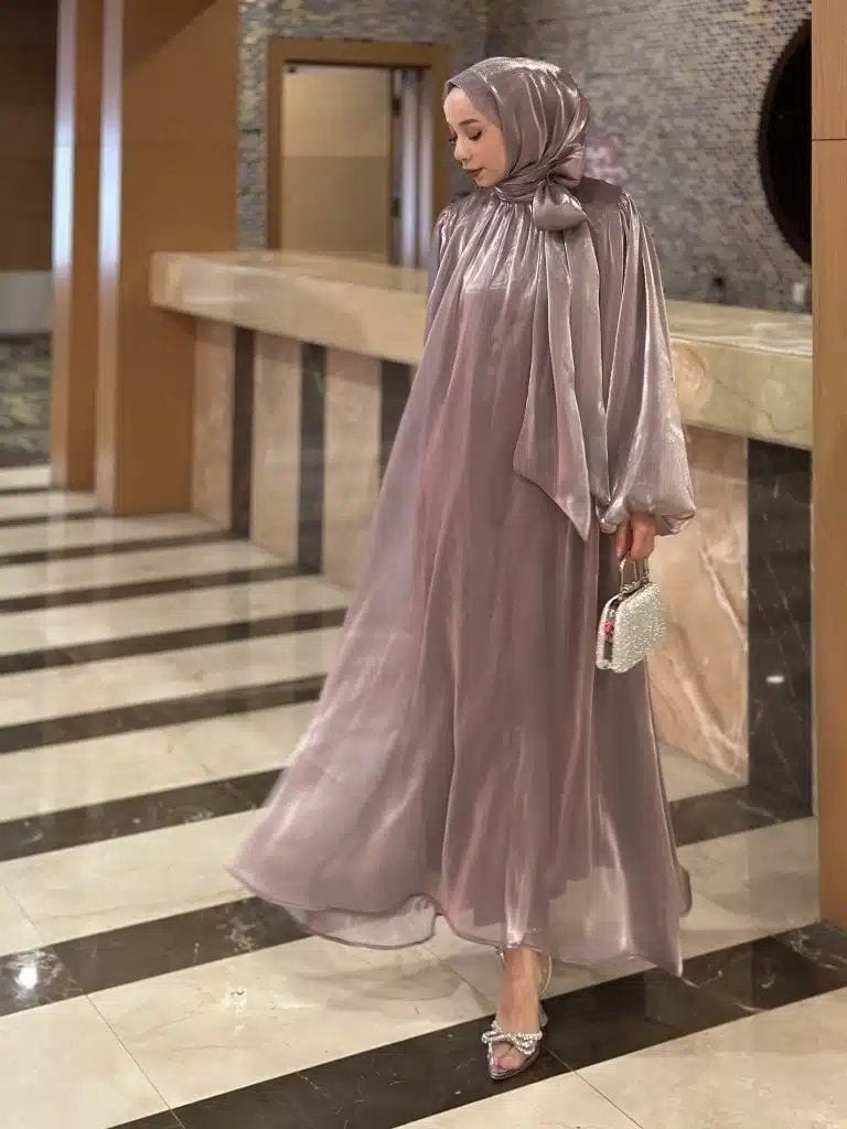 Shiny Elbise Gülkurusu