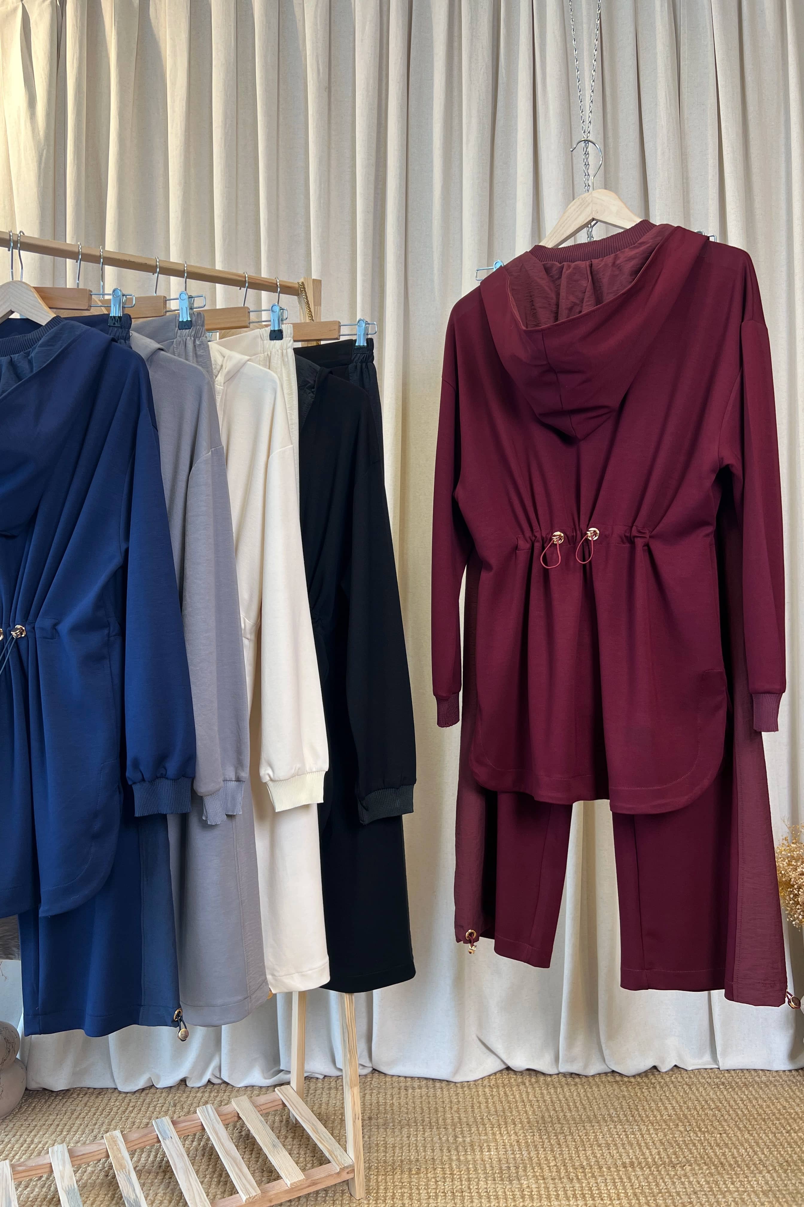 Wholesale Two-Thread Fabric Waist-Gathered Detail Two-Piece Set