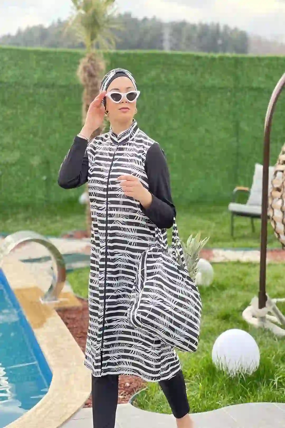 Toptan Polyester Dokuma Palmiye Desenli Boydan Fermuarlı Dörtlü Tesettür Mayo - SİYAH