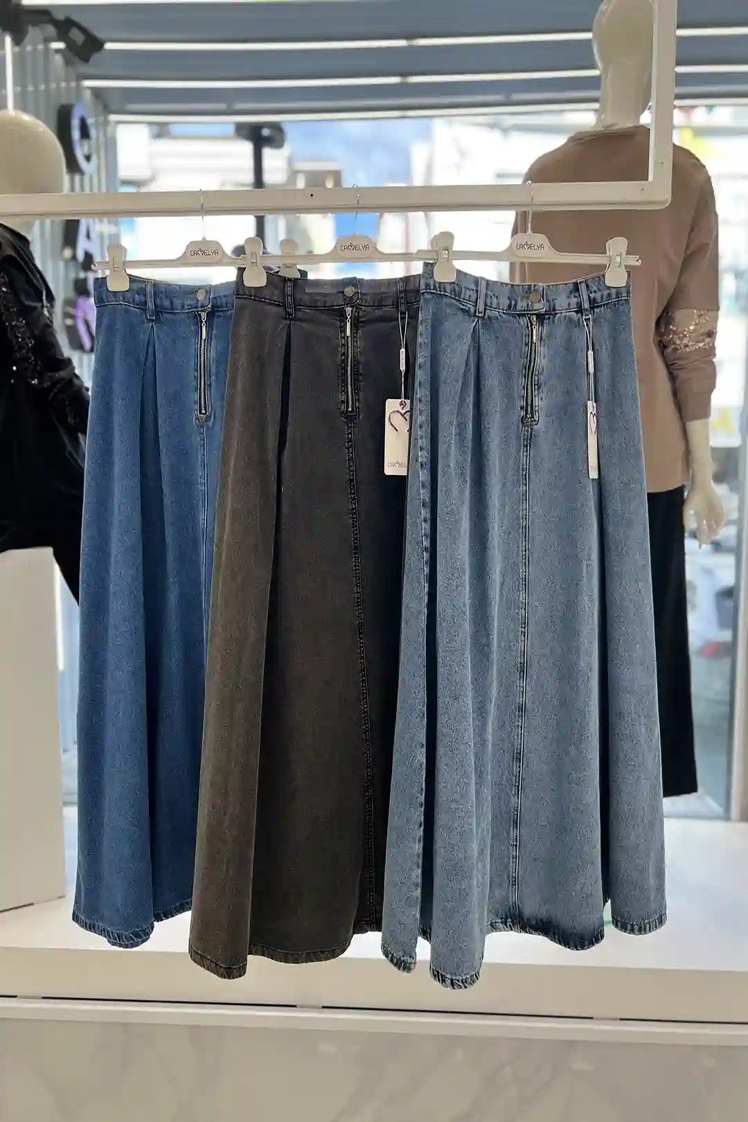 Wholesale Denim Fabric Zipper Detail Skirt - 7108 - Snow Wash Denim