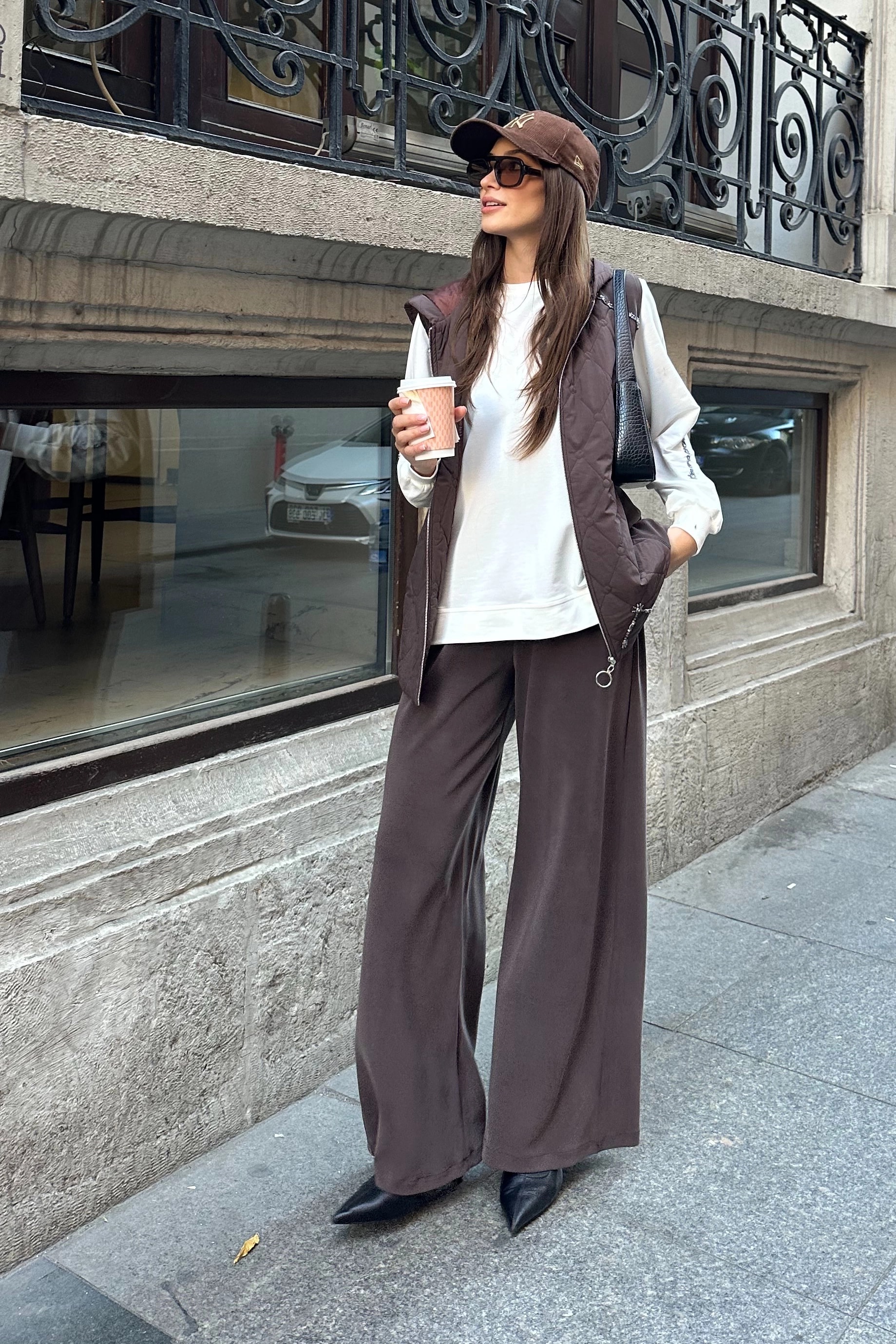 طقم ثلاثي من قماش مودال وأويشو مزين بحجر – بيع جملة