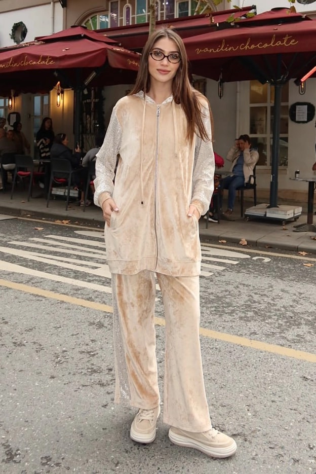 Toptan Kadife Kumaş Kolları Pul Payet Detaylı Kapüşonlu İkili Takım