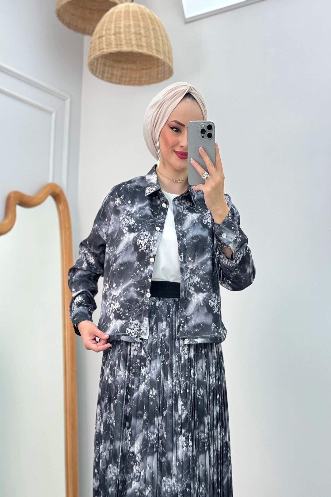 Toptan Saten Kumaş Eteği Pileli Beli İpli Etek Takım