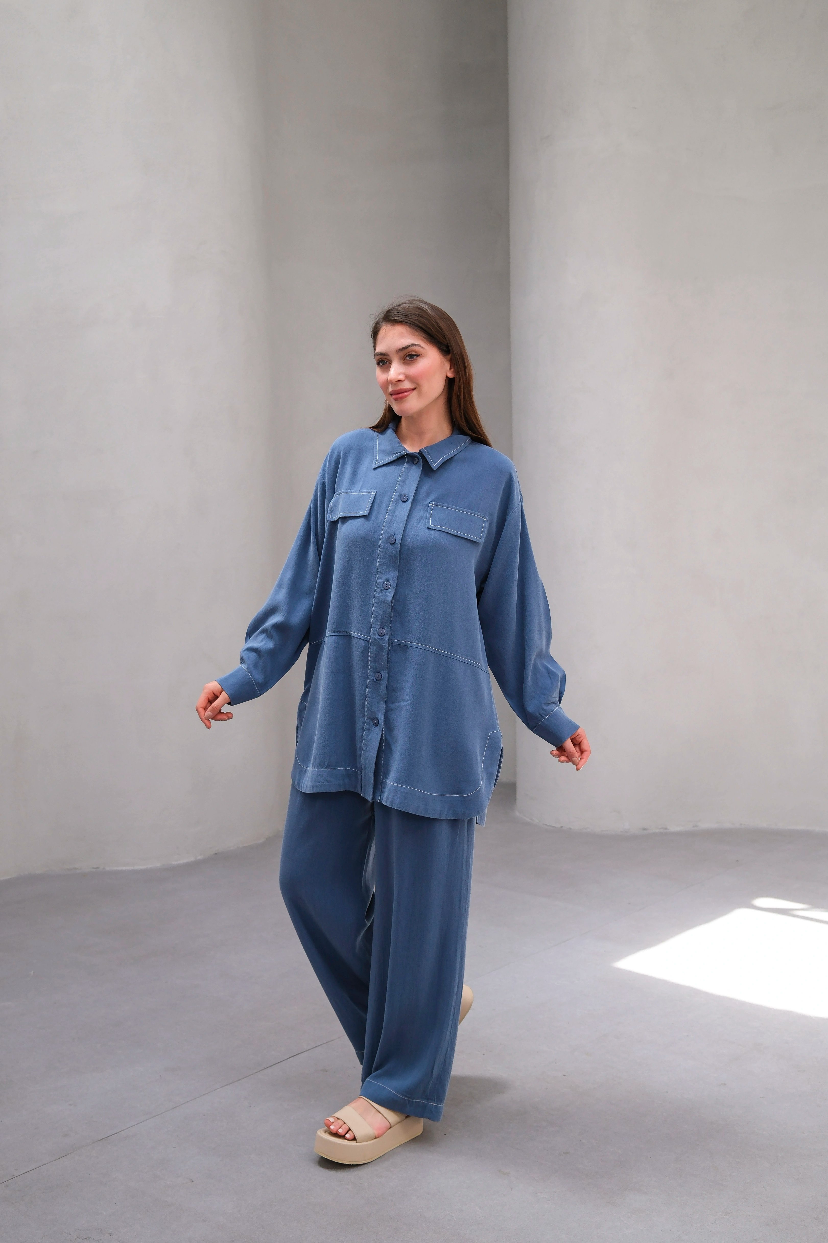 Wholesale Tencel Fabric Buttoned Flap Pocket Two Piece Suit - 10644 Product Information - Indigo