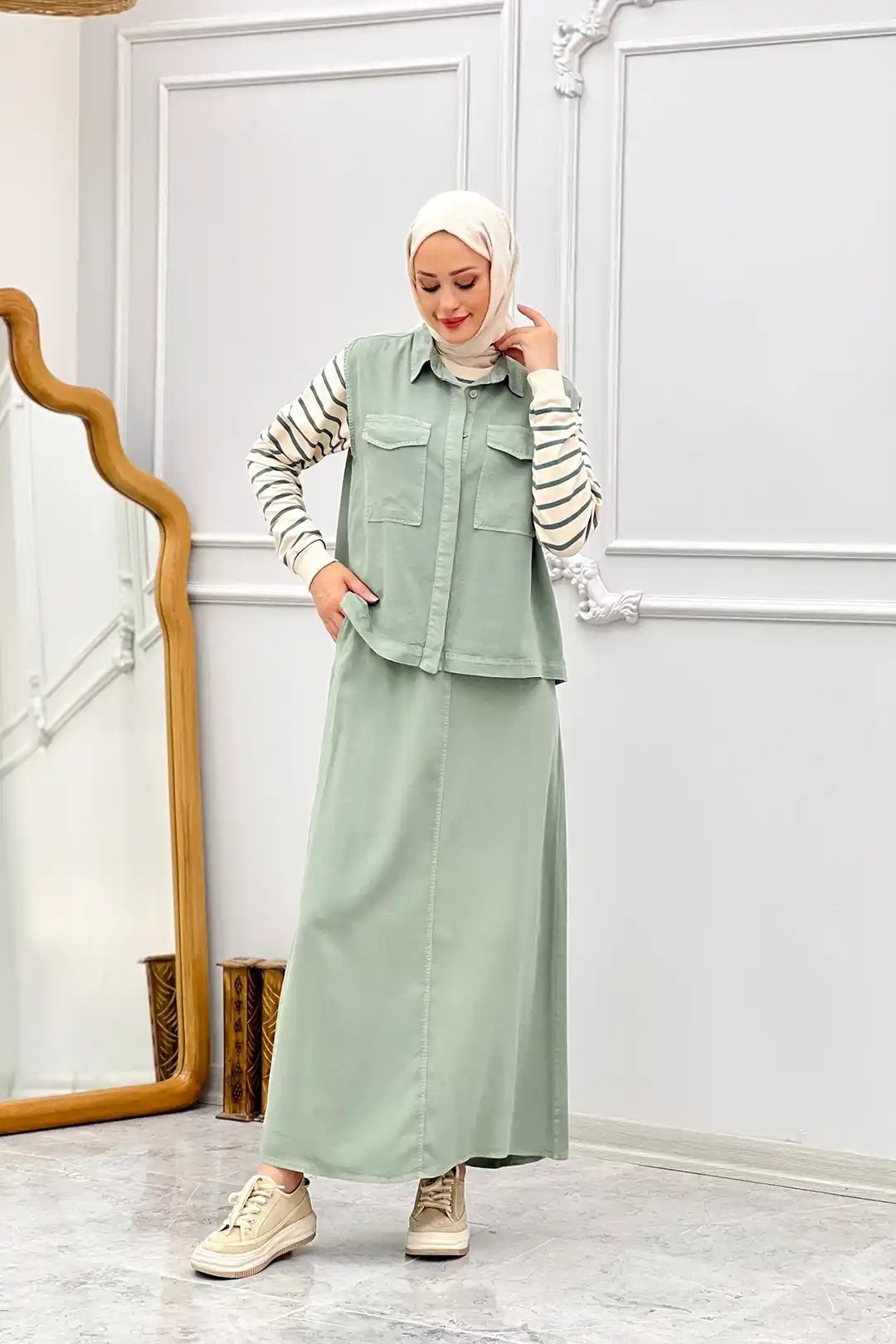 Wholesale Tencel Fabric Vest with Pockets, Tunic with Striped Skirt Set