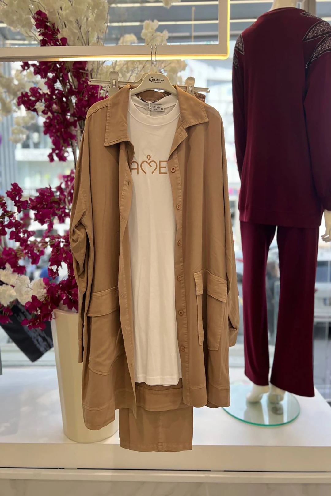 Toptan Tensel Kumaş Cepli Düğmeli Battal Beden Üçlü Takım - LATTE