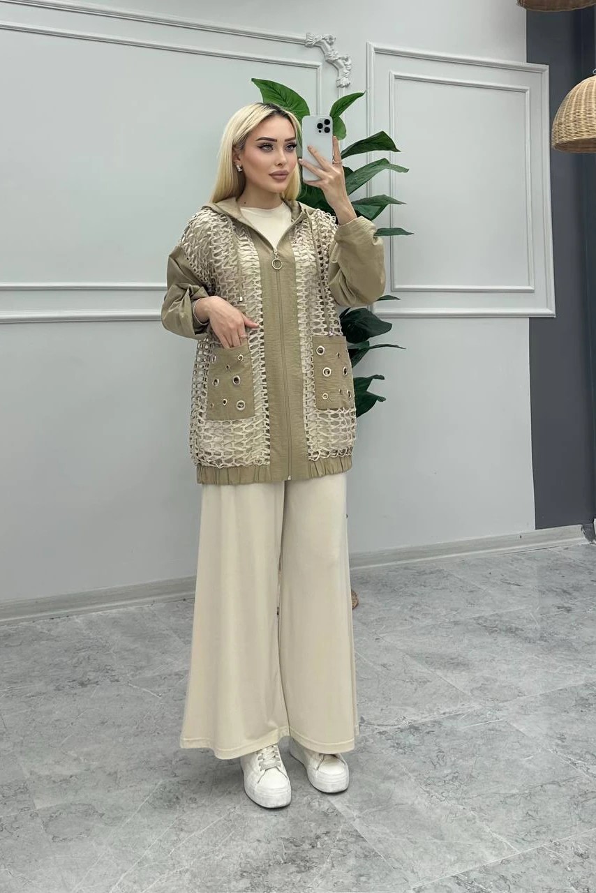 لون كريمي