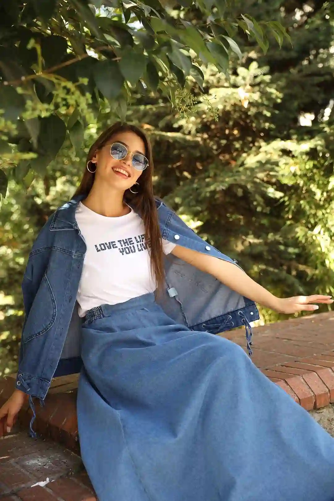 Wholesale Denim Fabric Front Buttoned Three-Piece Skirt Suit