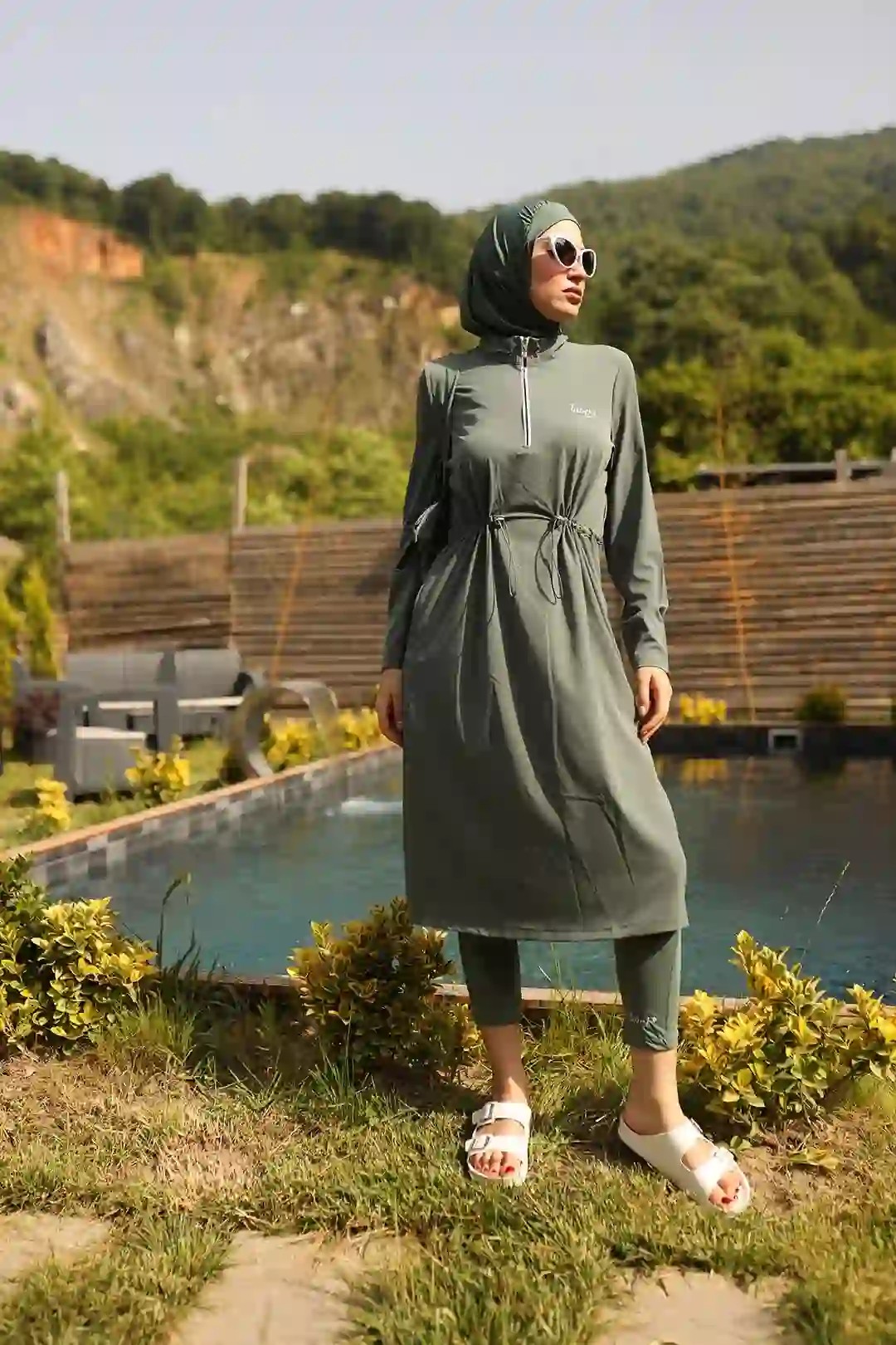 Yazı Detaylı Yarım Fermuarlı Polyester Elastan Tesettür Mayo 10370