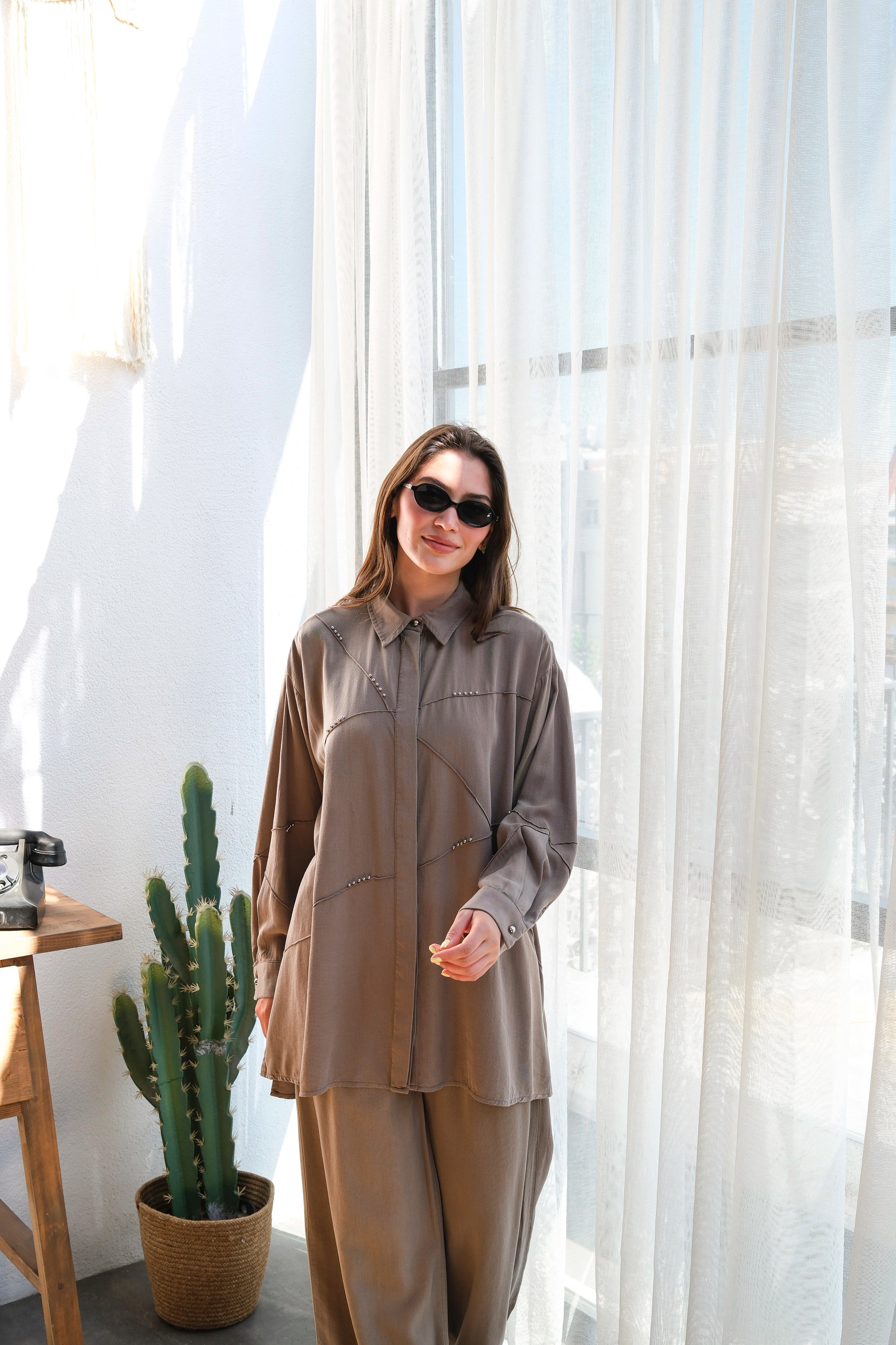 Wholesale Tencel Fabric Sewing Detailed Two Piece Suit - 10658 Product Information - Mink