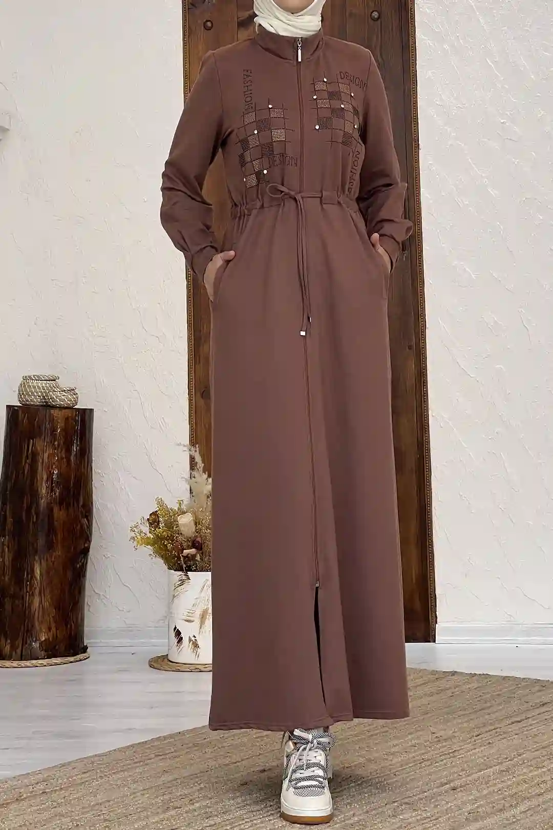 بالجملة فستان مقاس كبير بنمط أمامي ورباط عند الخصر من قماش قطن خيطين عالي الجودة - بني