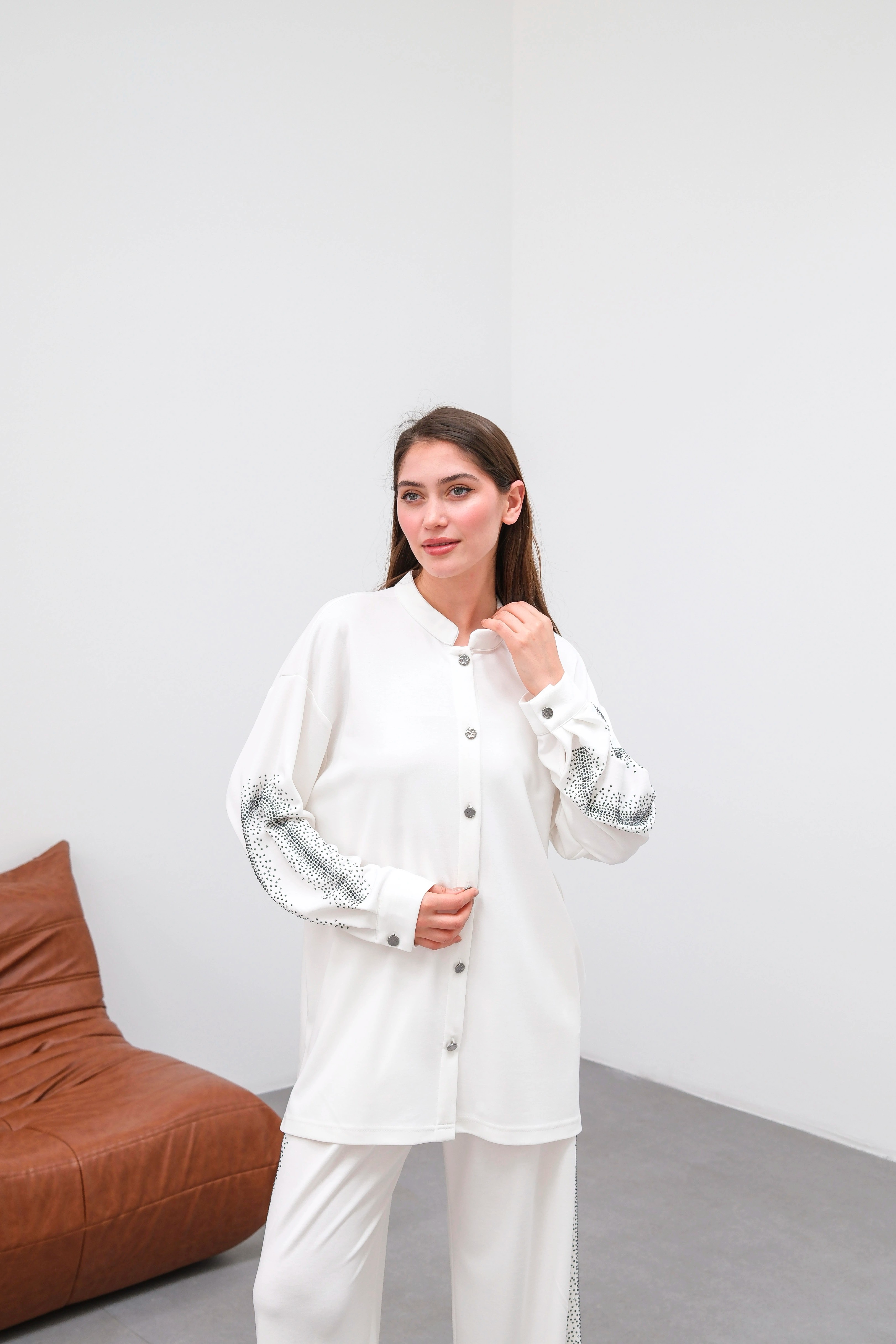 Wholesale Knitted Cupra Fabric Stone Embellished Two Piece Suit - 10657 Product Information - Ecru