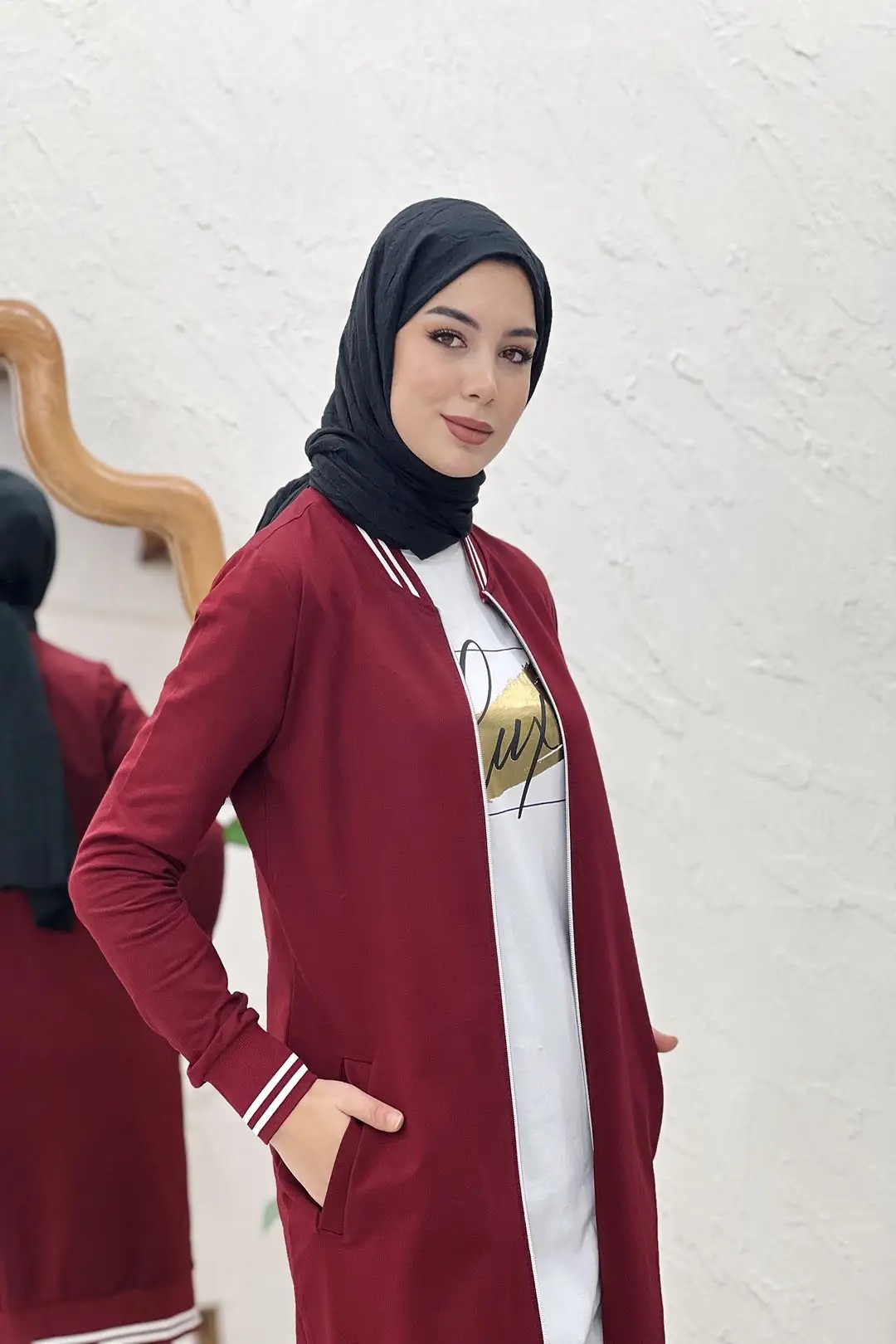 Wholesale Two-Thread Fabric Front Zippered Printed Three-Piece Suit - Burgundy