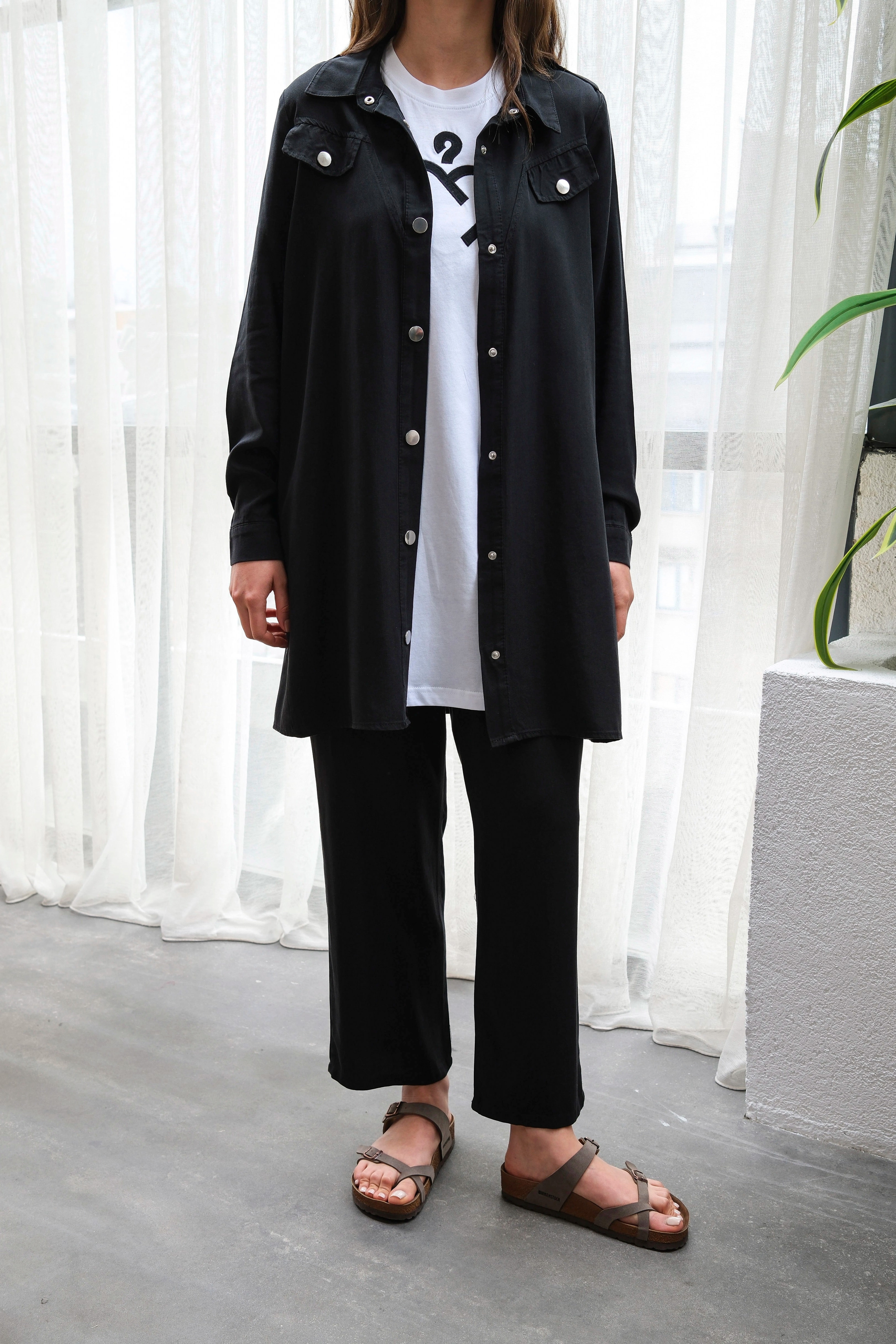 Wholesale Raw Tencel Fabric Pocket Detailed Snap Three-Piece Suit - Black