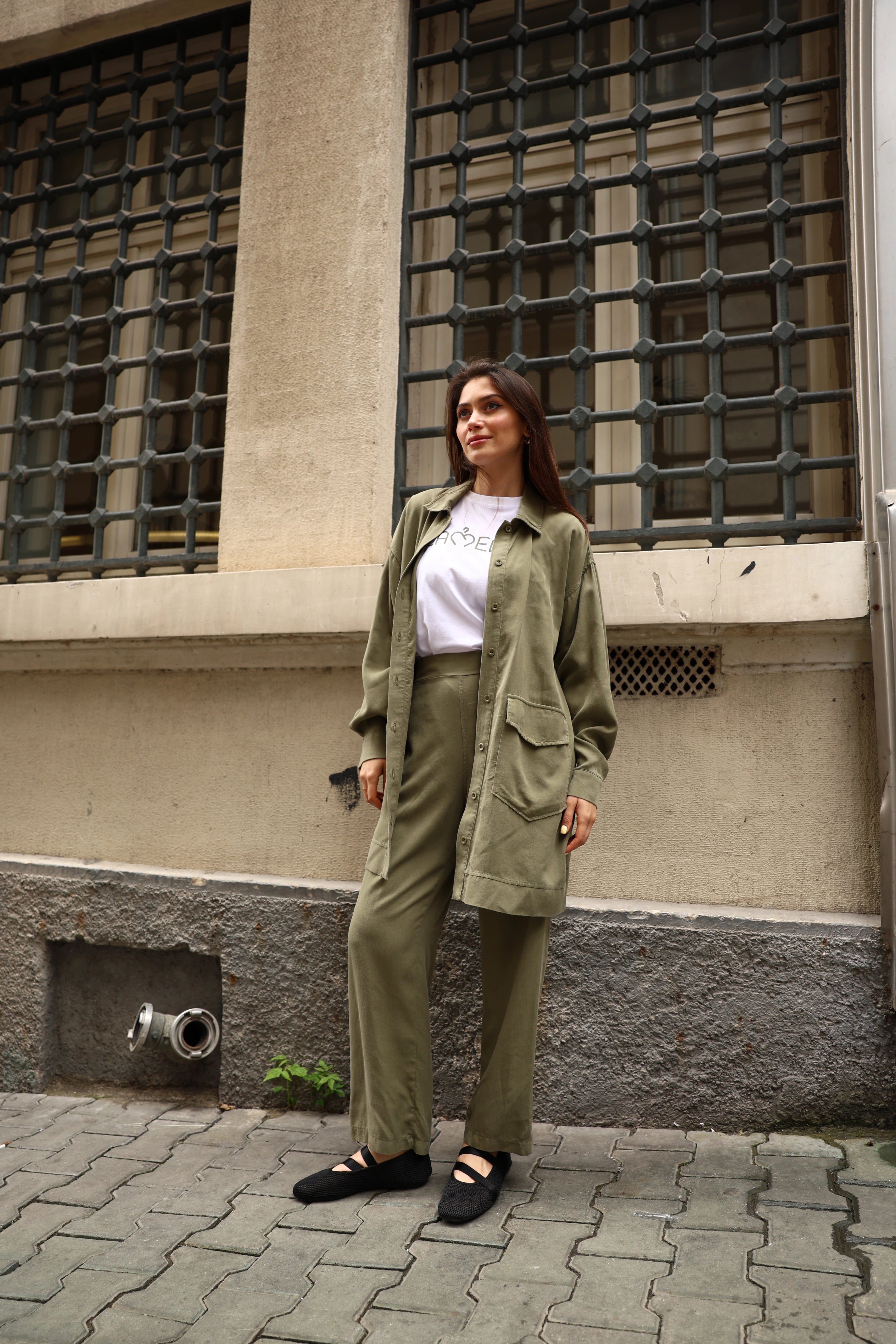 Toptan Tensel Kumaş Cepli Düğmeli Battal Beden Üçlü Takım