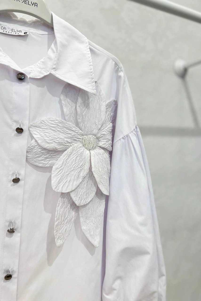 Poplin Kumaş Çiçek Detaylı Kolları Bağcıklı Zarif Gömlek 5292