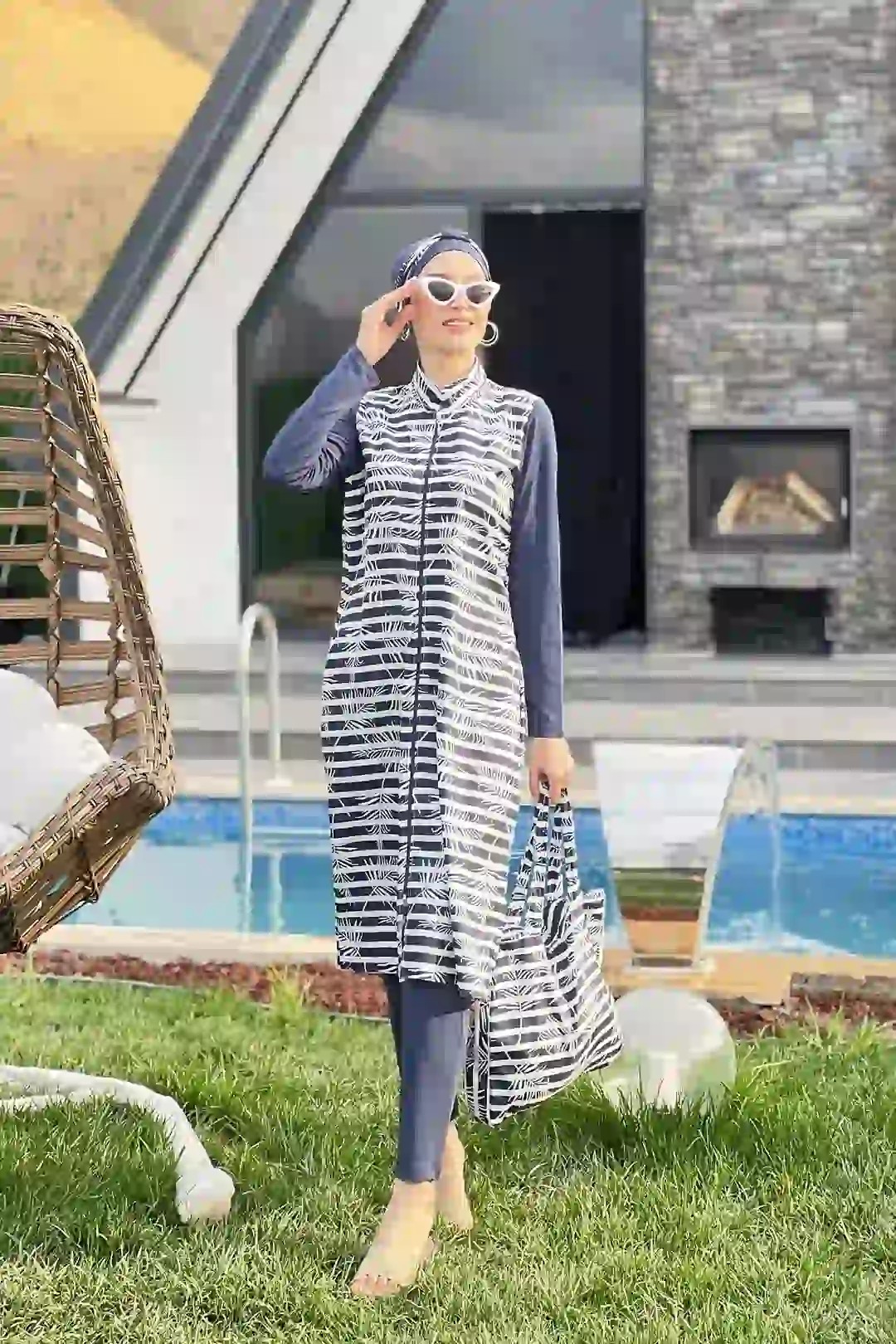 Toptan Polyester Dokuma Palmiye Desenli Boydan Fermuarlı Dörtlü Tesettür Mayo - LACİVERT