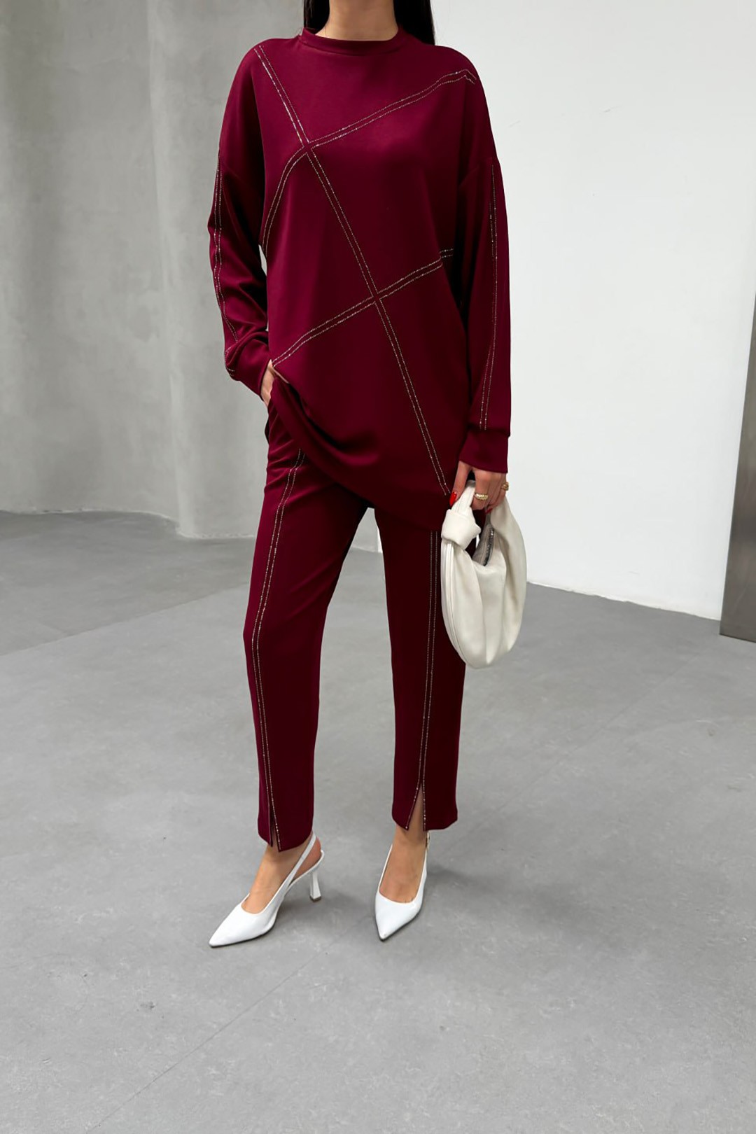 Оптовая продажа Oysho Fabric Stone Detailed Two Piece Suit - 10591 - Бордовый