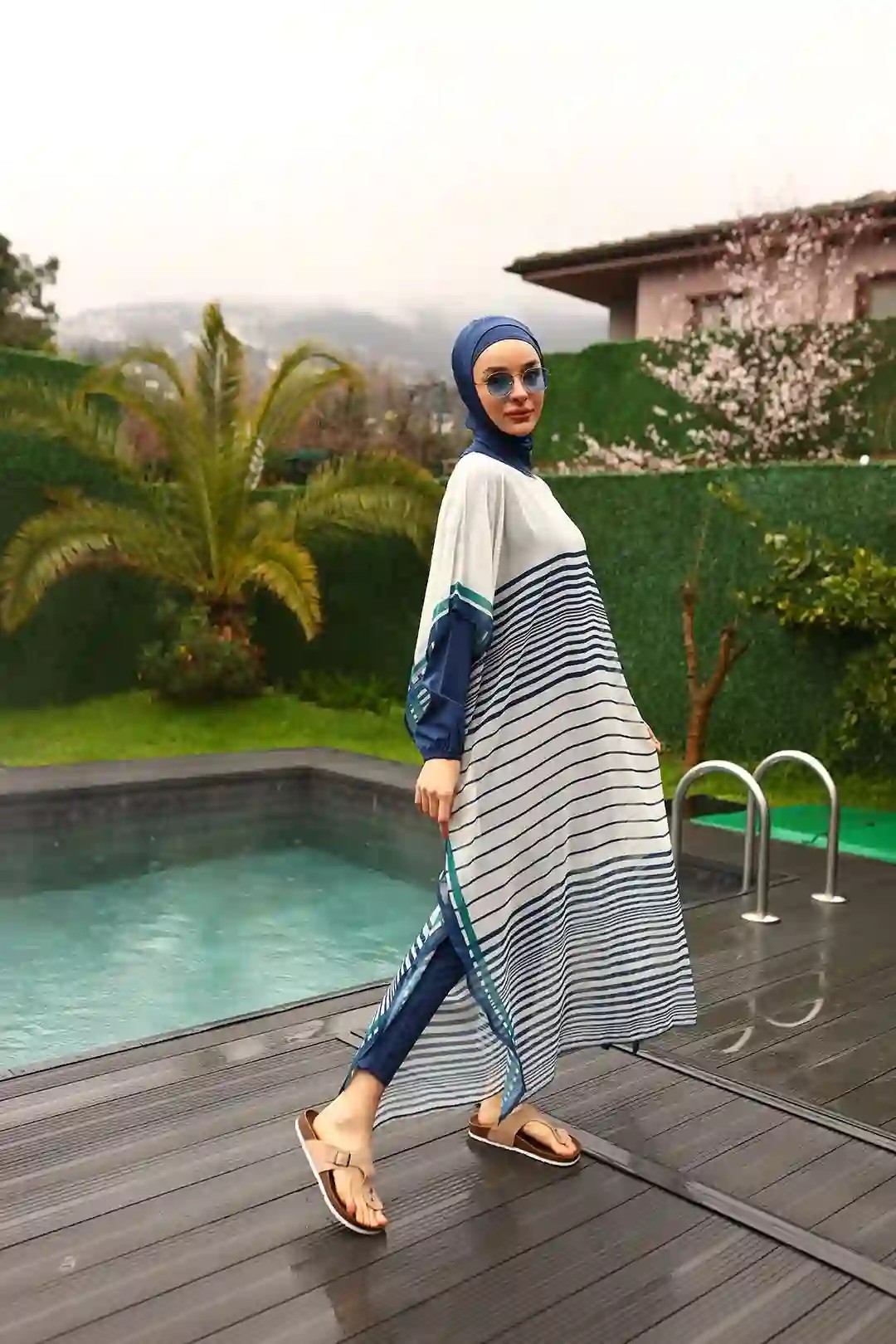 Toptan Polyester Elastan Kumaş Yan Çizgili Kolları Lastikli Dörtlü Tesettür Mayo - LACİVERT