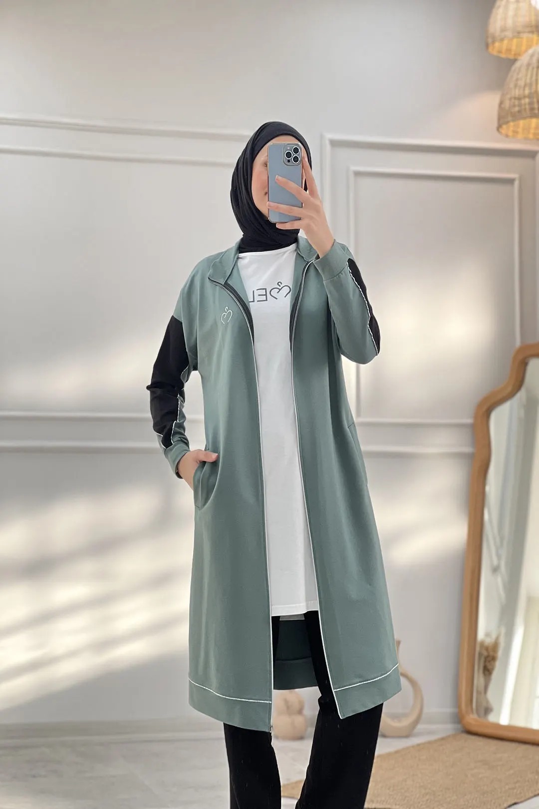 Biye Detaylarının Zarafetiyle İki İplik Kumaş Üçlü Takım 10352