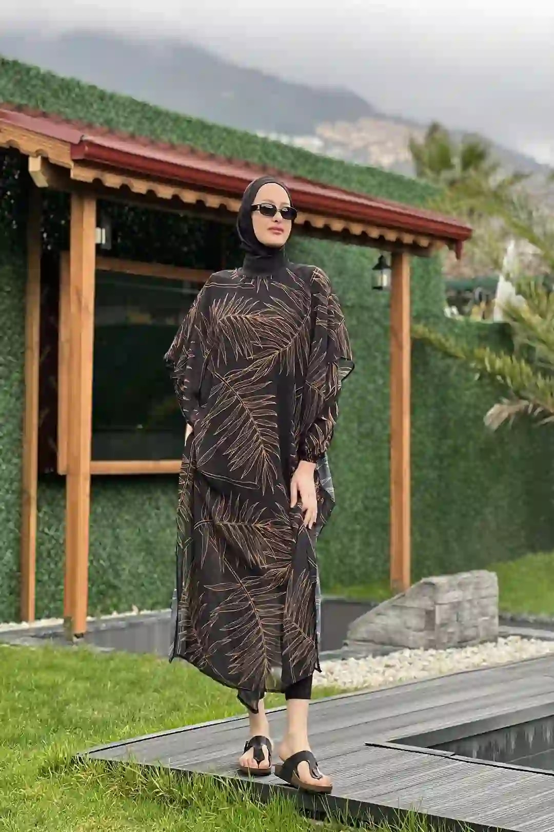 Toptan Polyester Elastan Kumaş Yaprak Desenli Kolları Lastikli Dörtlü Tesettür Mayo - SİYAH