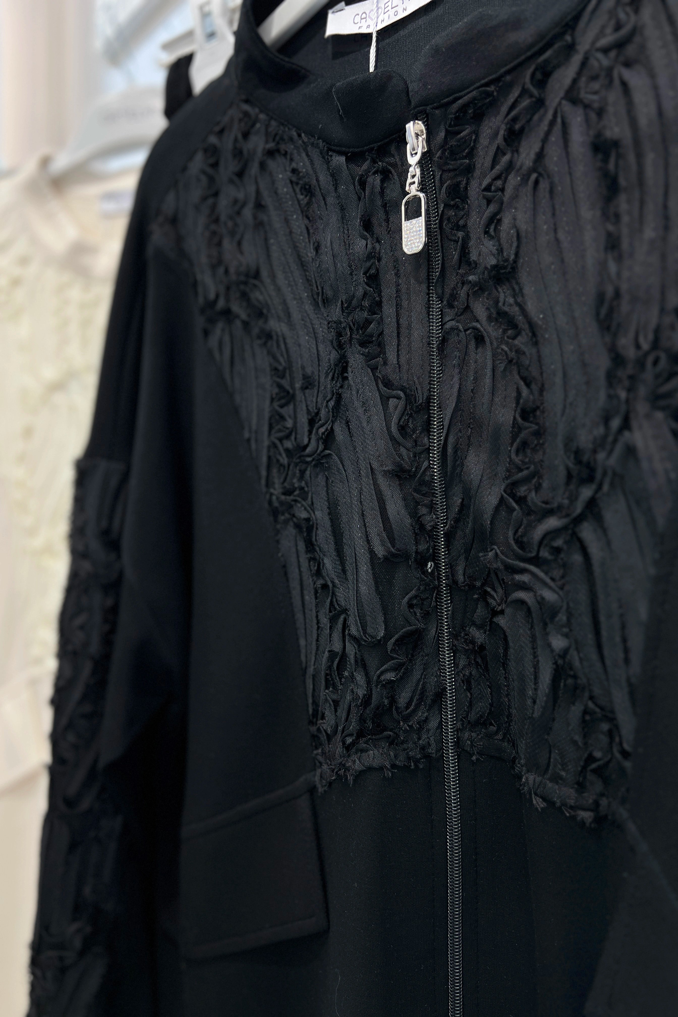 Wholesale Oysho Fabric Patterned Zippered Two Piece Suit - 10666 Product Information - Black